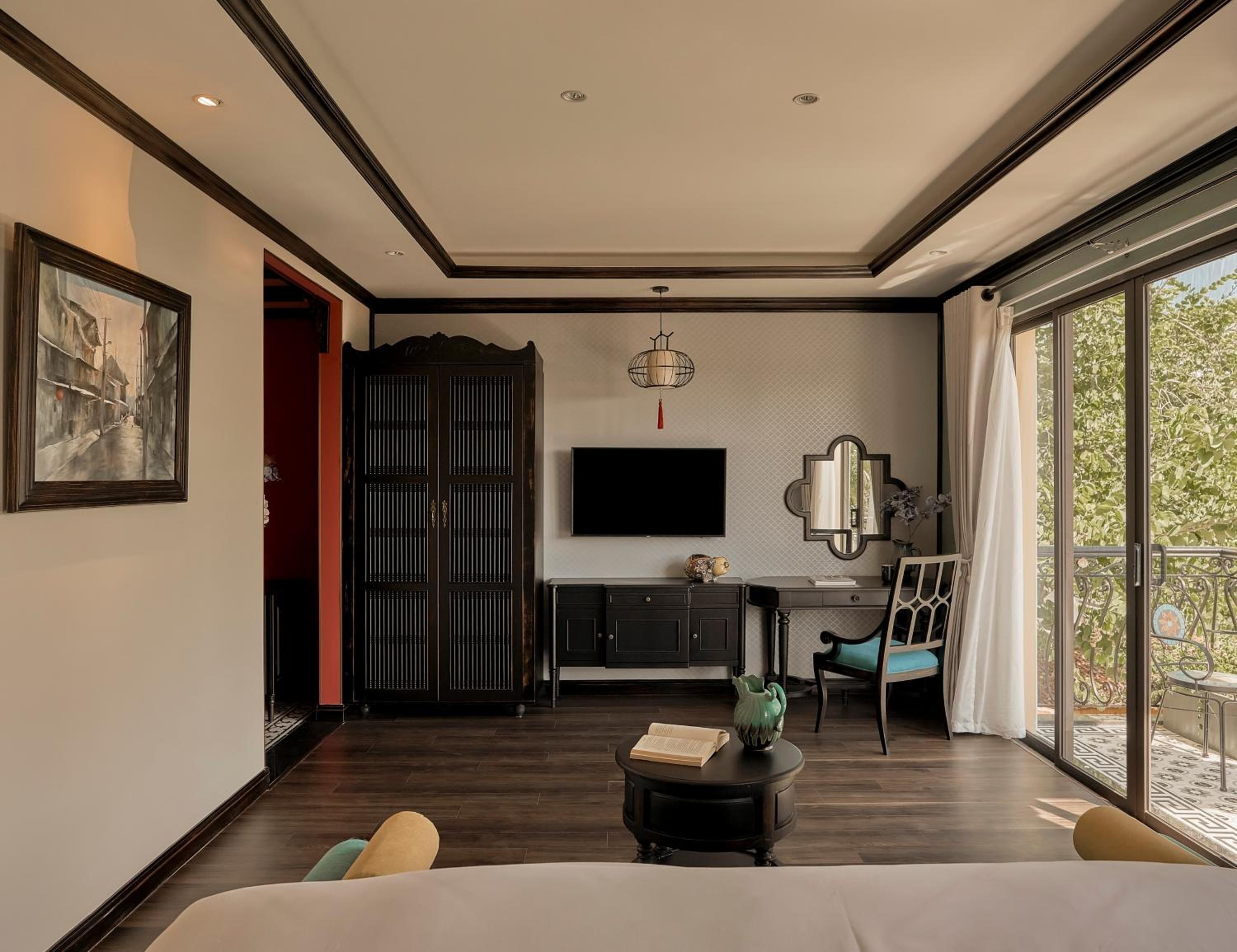 Signature Suite With Garden View - Photo 23