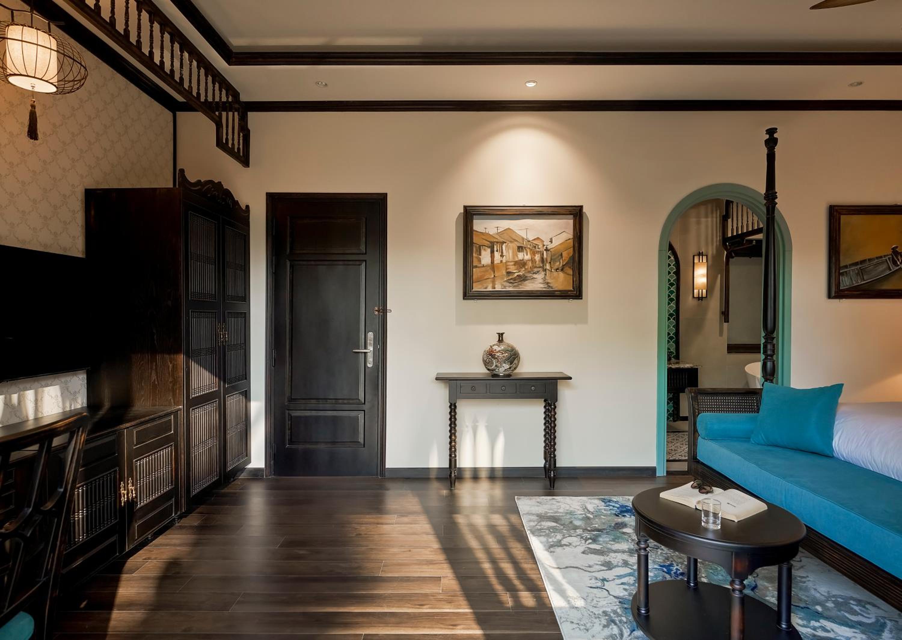 Signature Suite With Garden View - Photo 26
