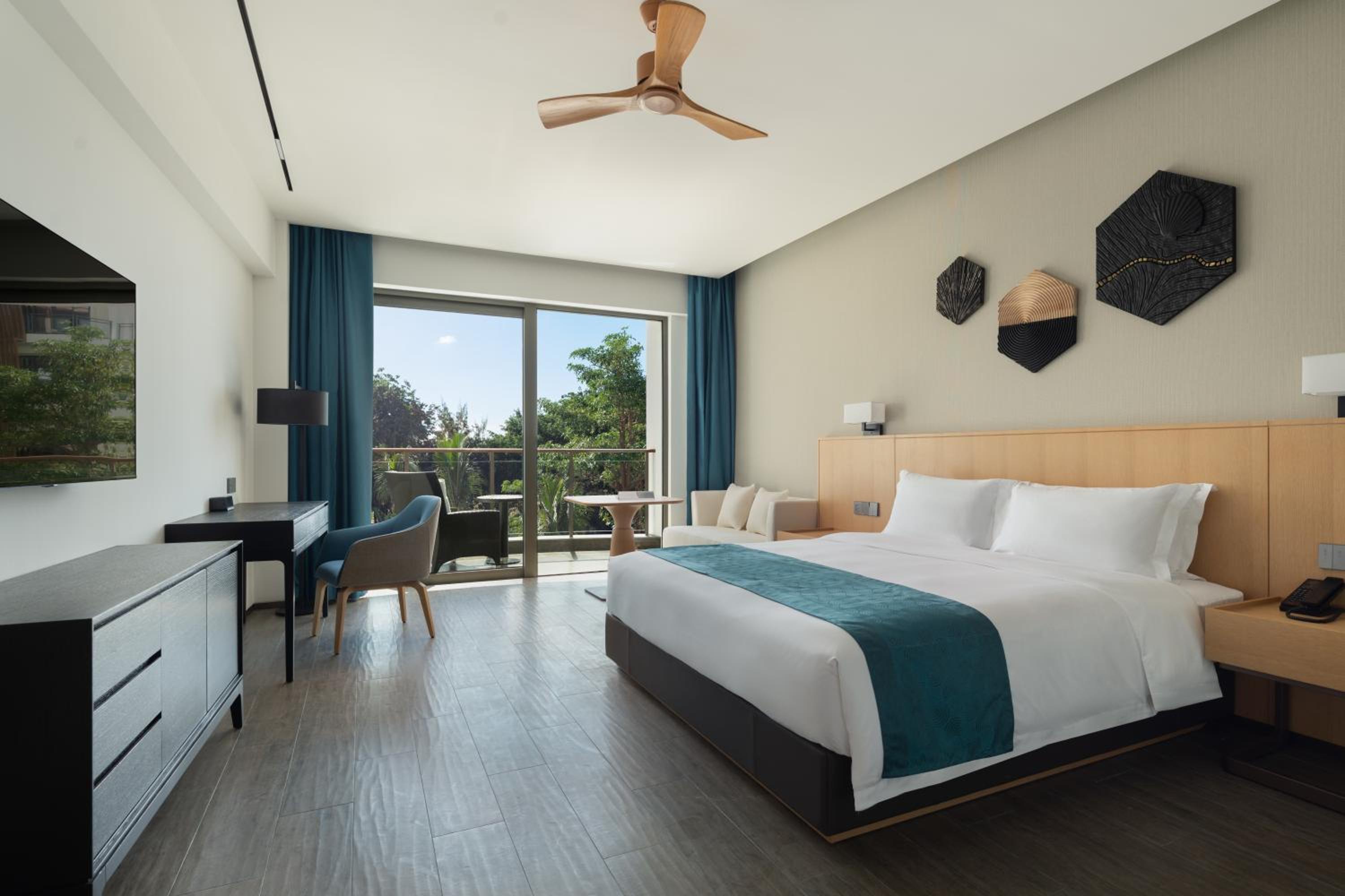 King Room with Garden View