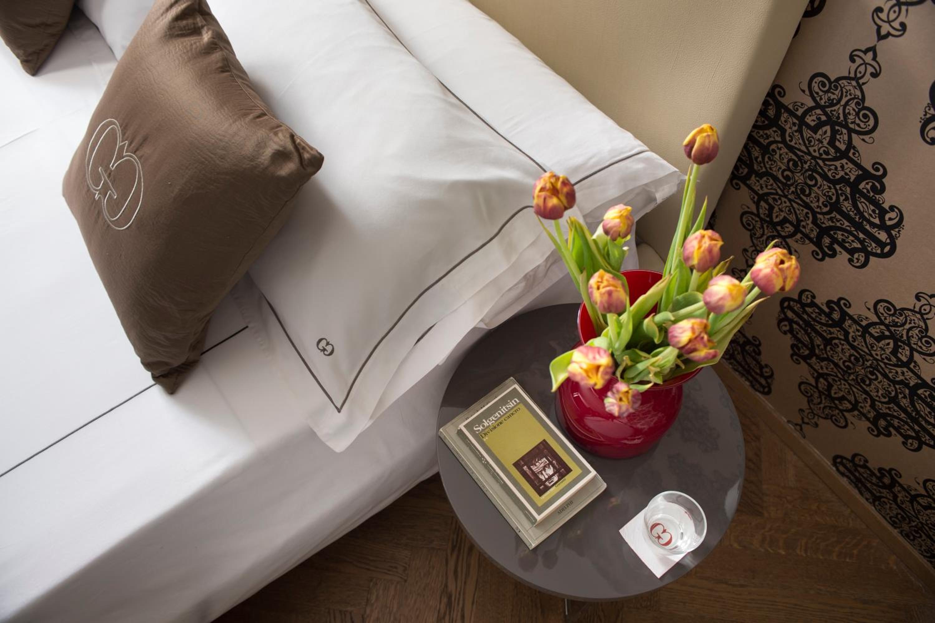 Comfort Double Room thumbnail 6
