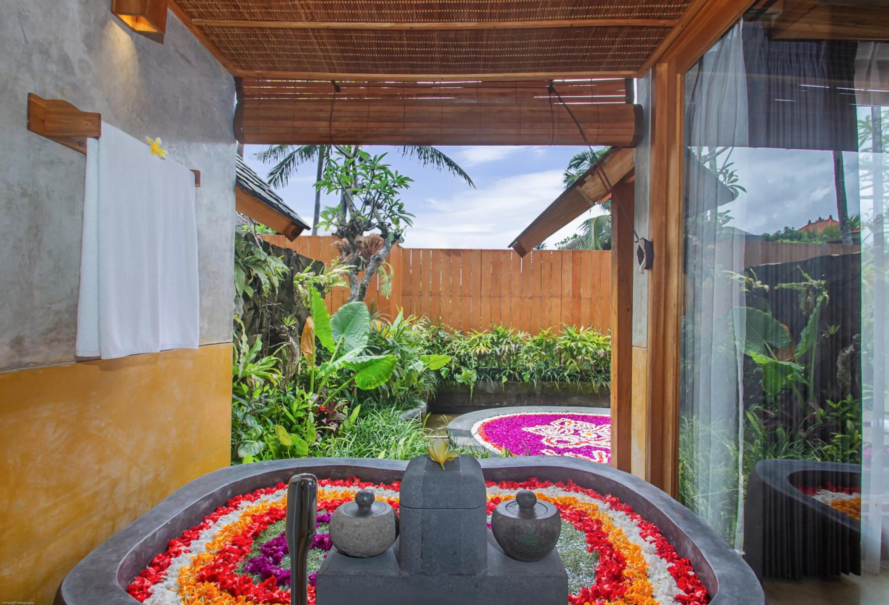 One-Bedroom Villa with Pool View with Free Daily Afternoon Tea - Photo 14