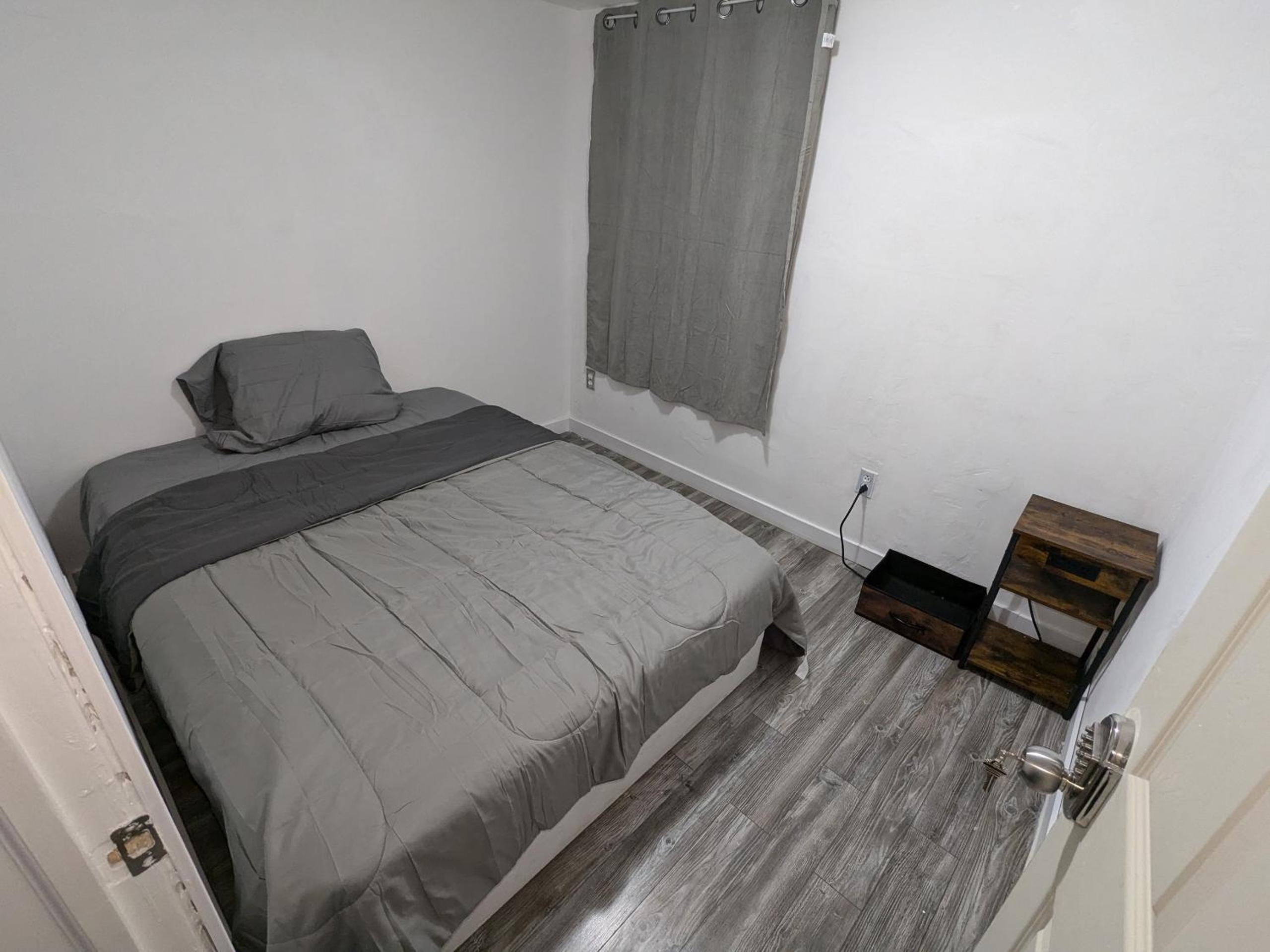 Standard Queen Room photo 1