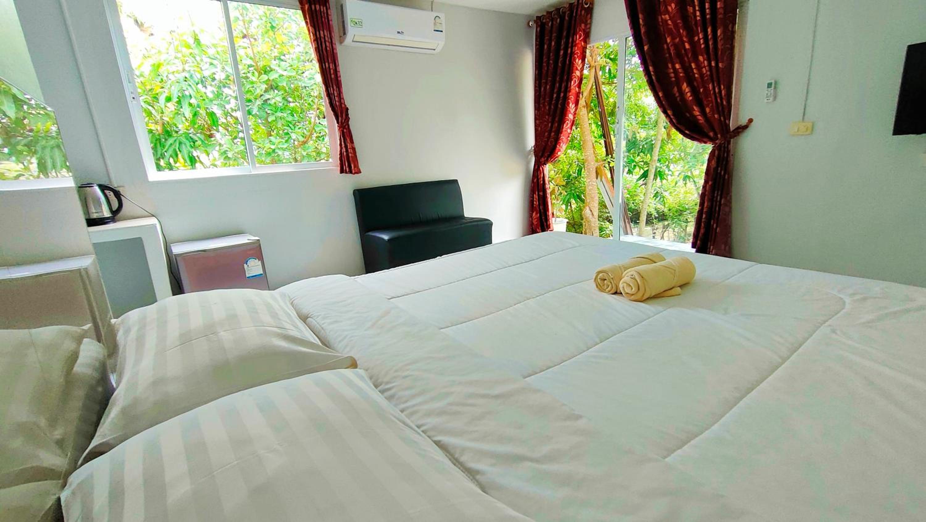 Double Room with View - Photo 1