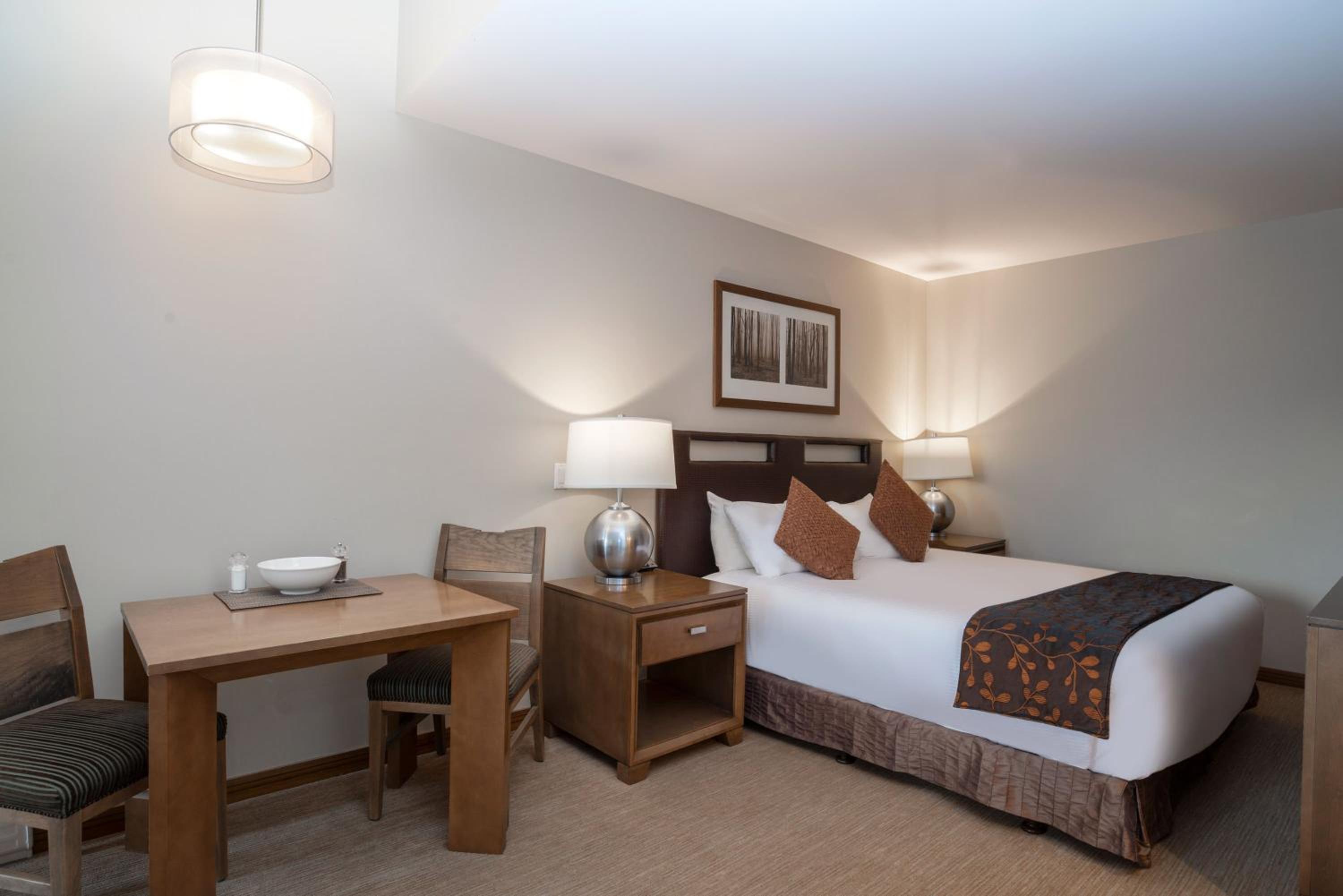 Studio Premium Suite, 1 King Bed, Sofa Bed
