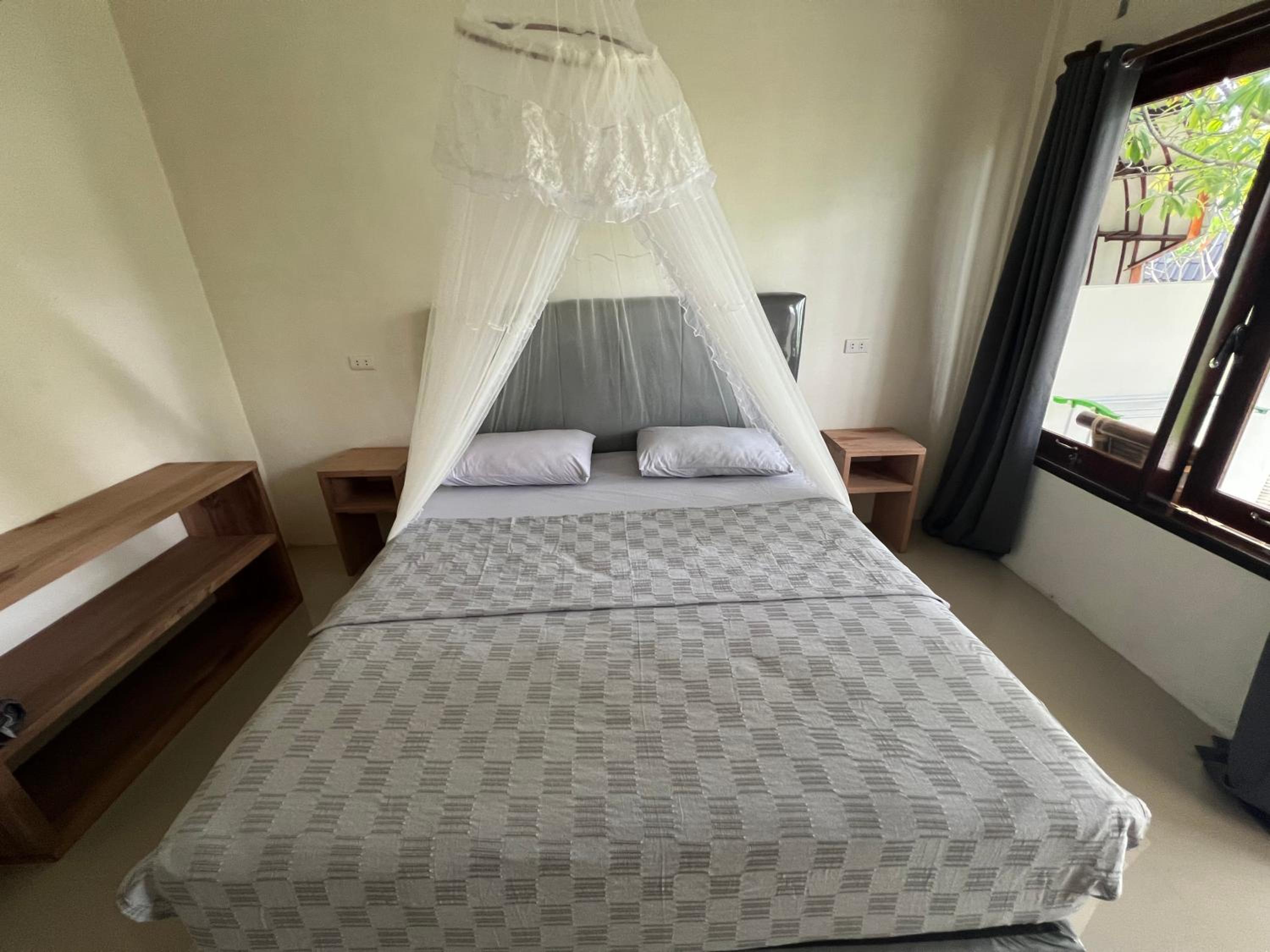 Standard Double Room with Fan - Photo 8