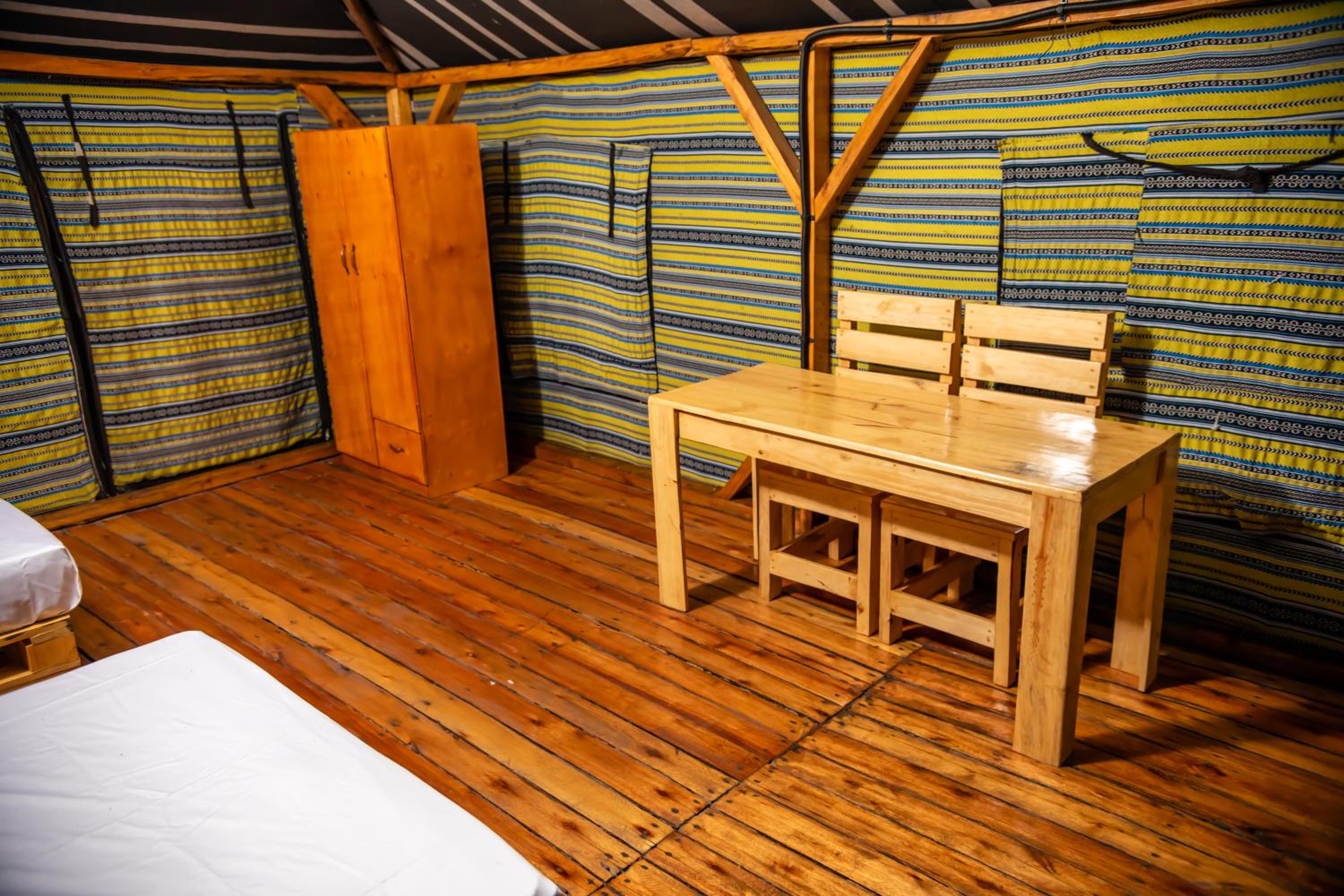 Deluxe Twin Room photo 3