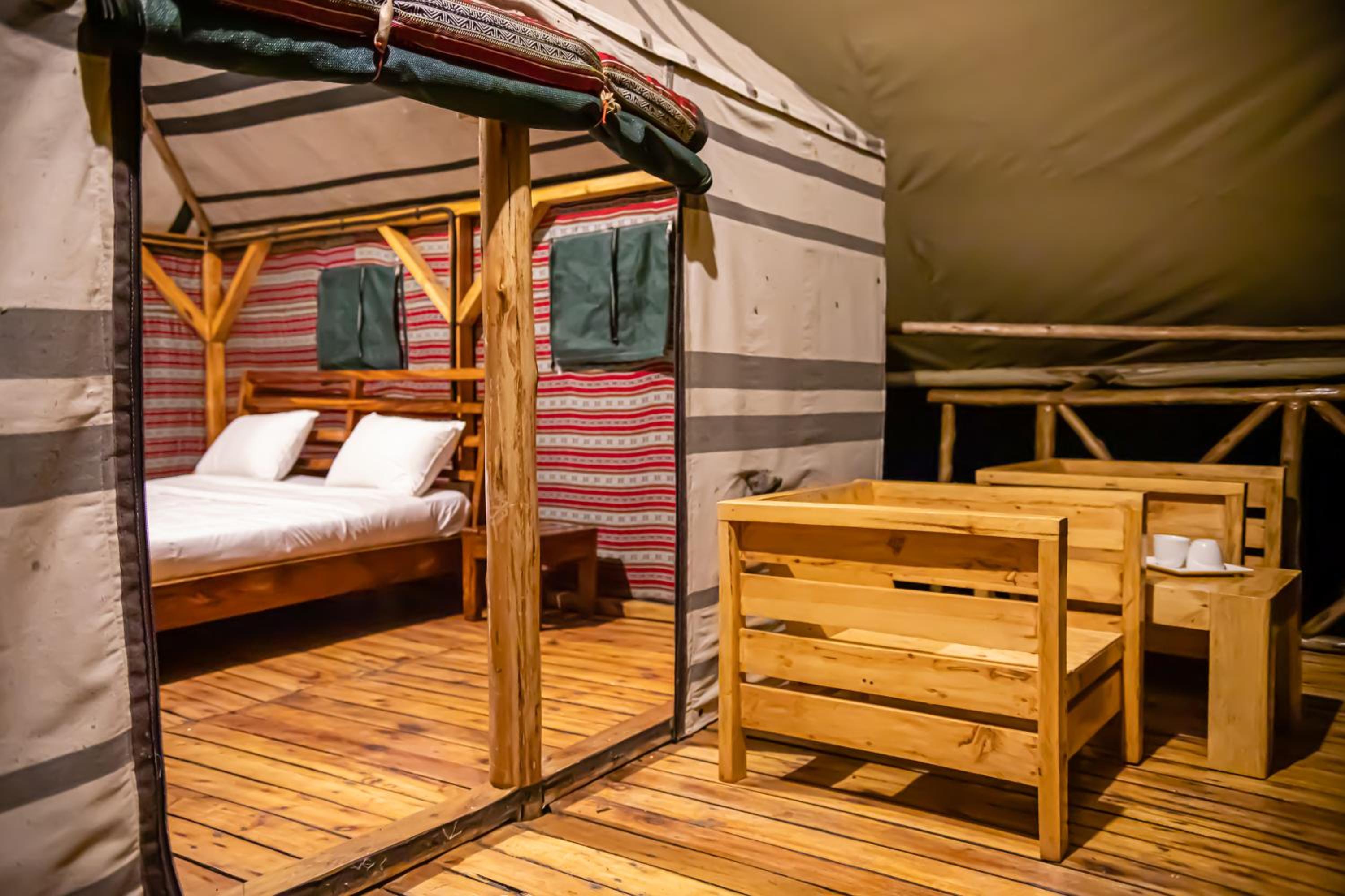 Deluxe Double Room with Balcony photo 2