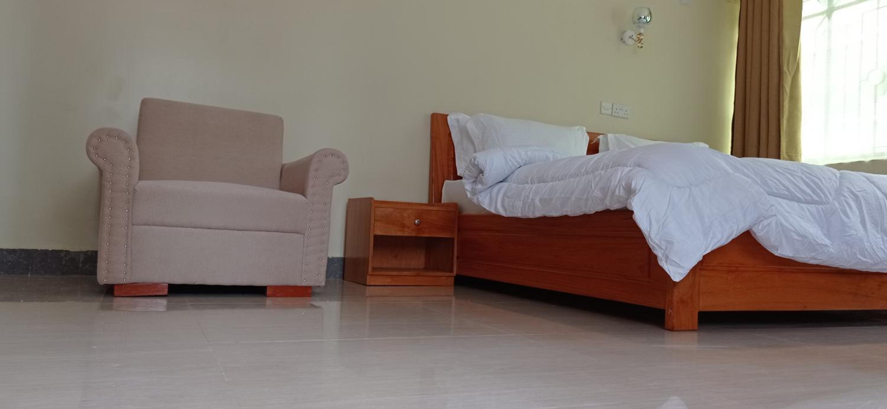 Deluxe Single Room