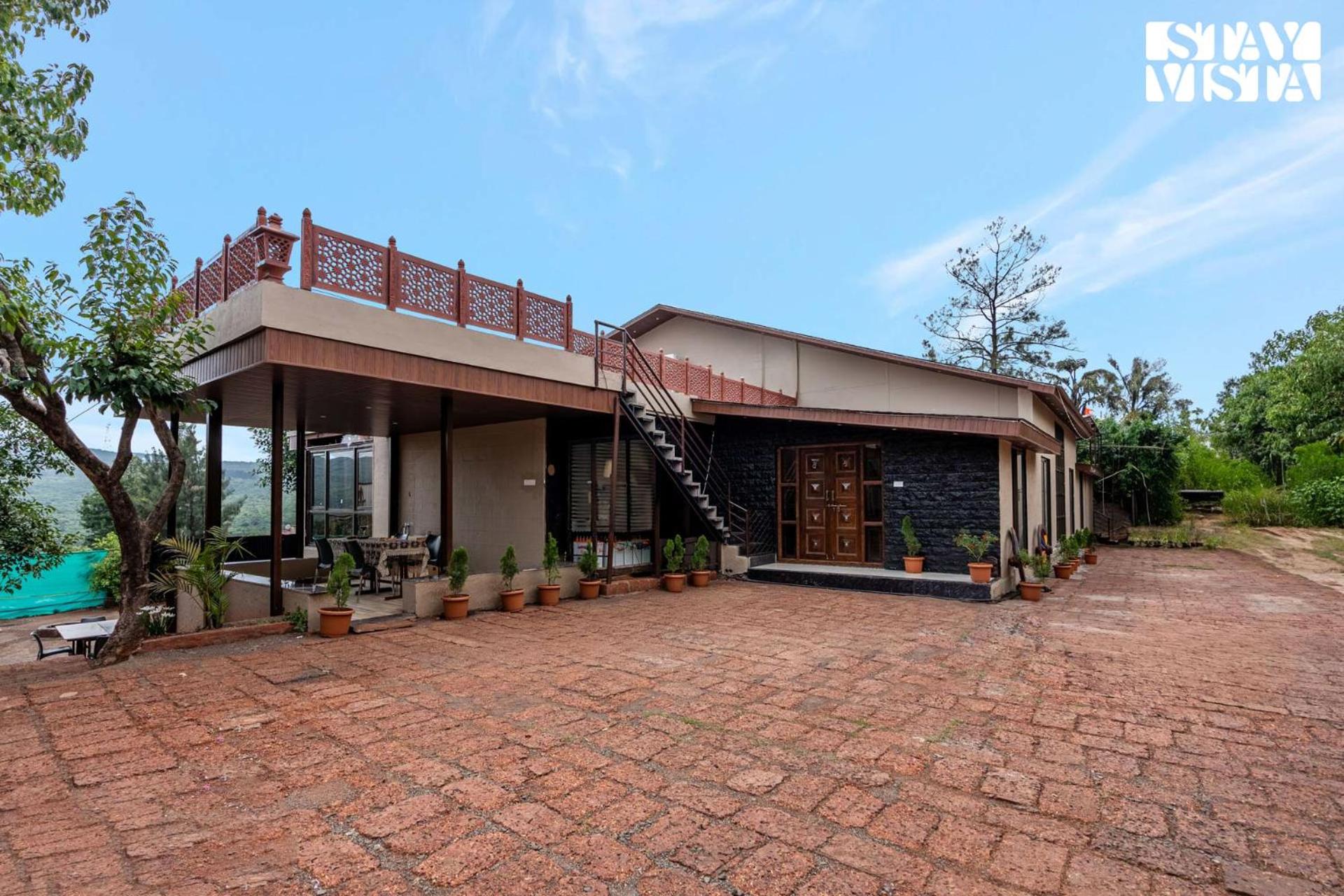 Standard Villa