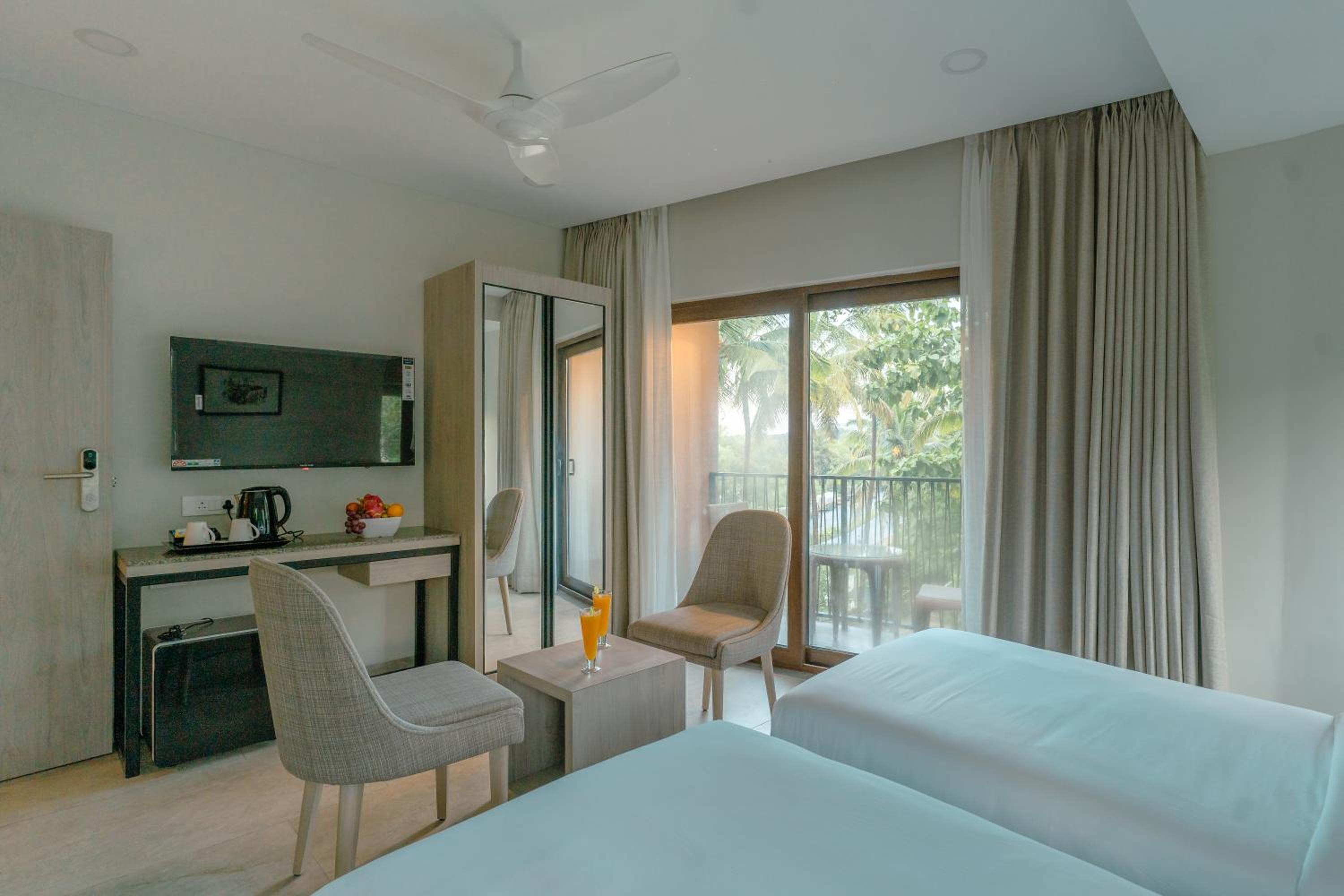 Double Room with Balcony photo 3
