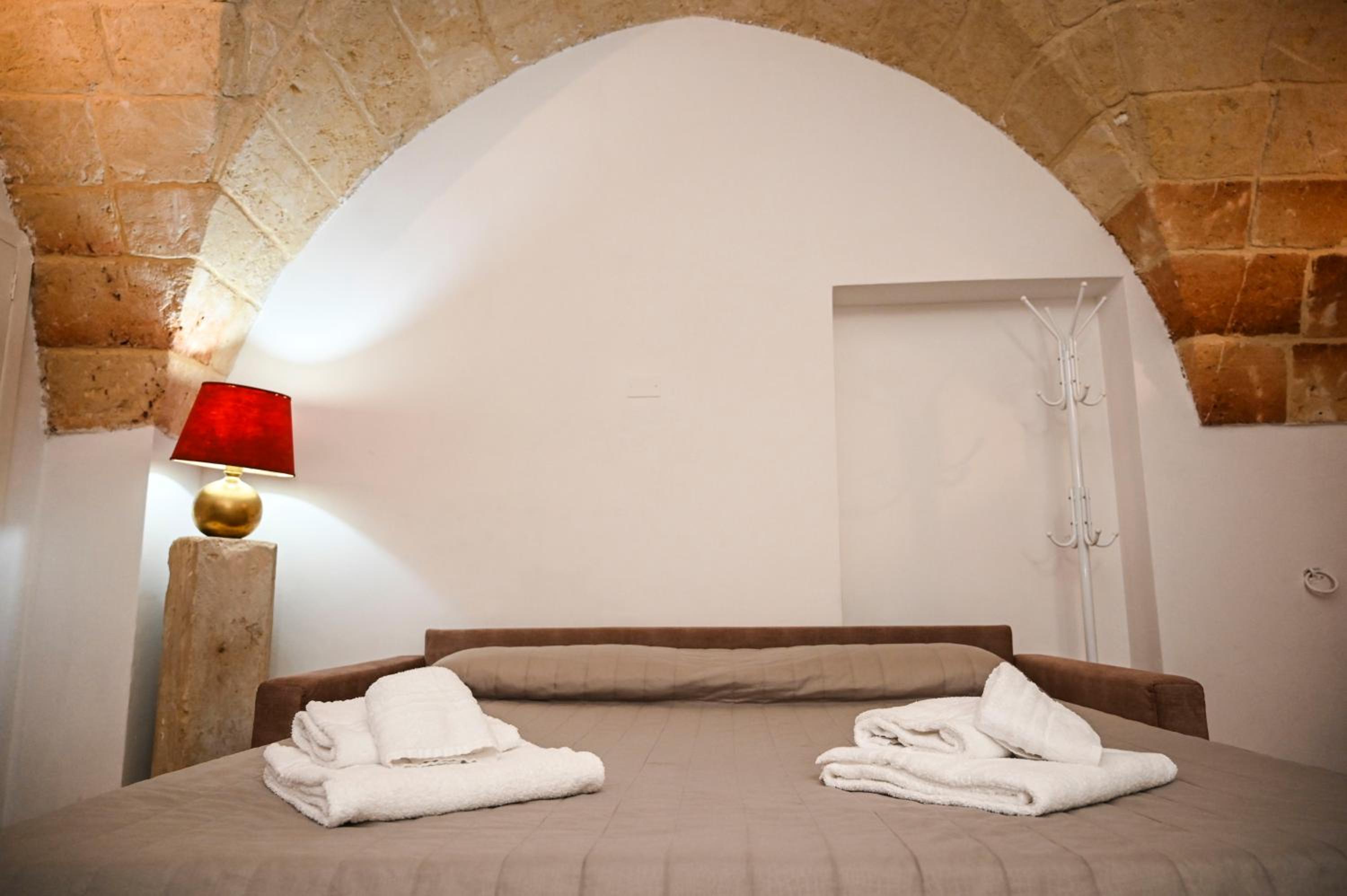 Deluxe Room (2 Adults + 1 Child) photo 1