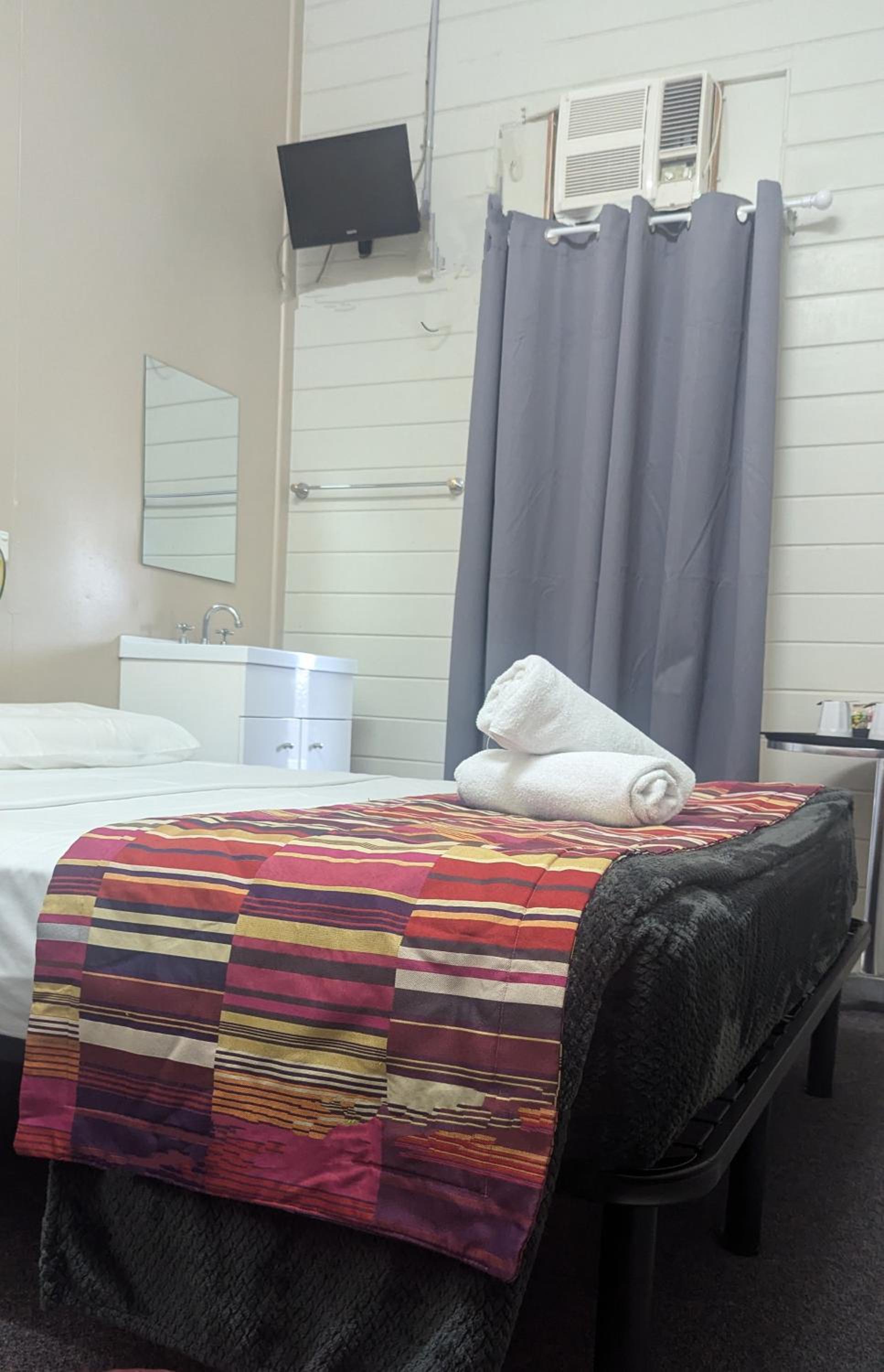 Single Room photo 3