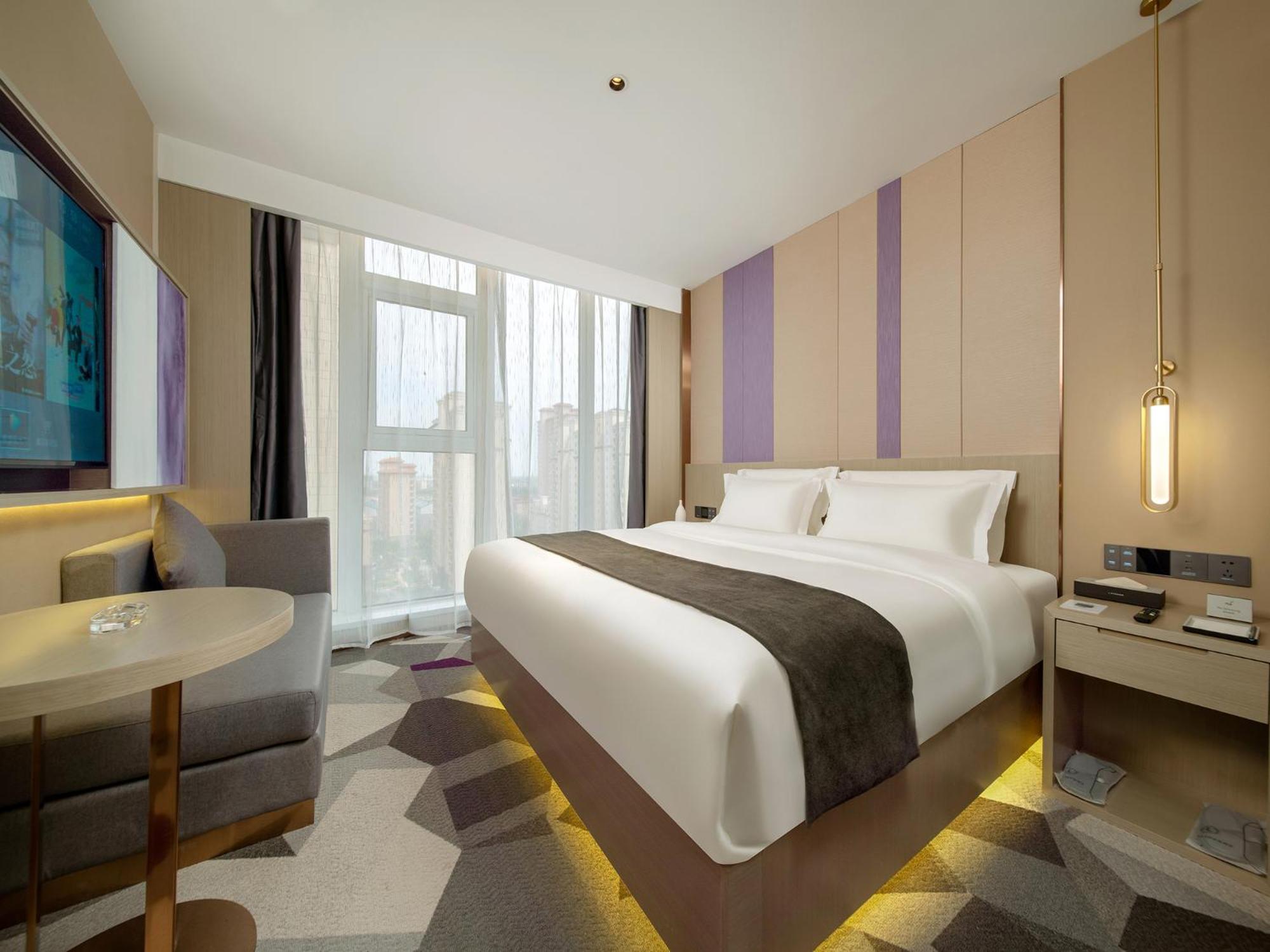 Deluxe Queen Room photo 3