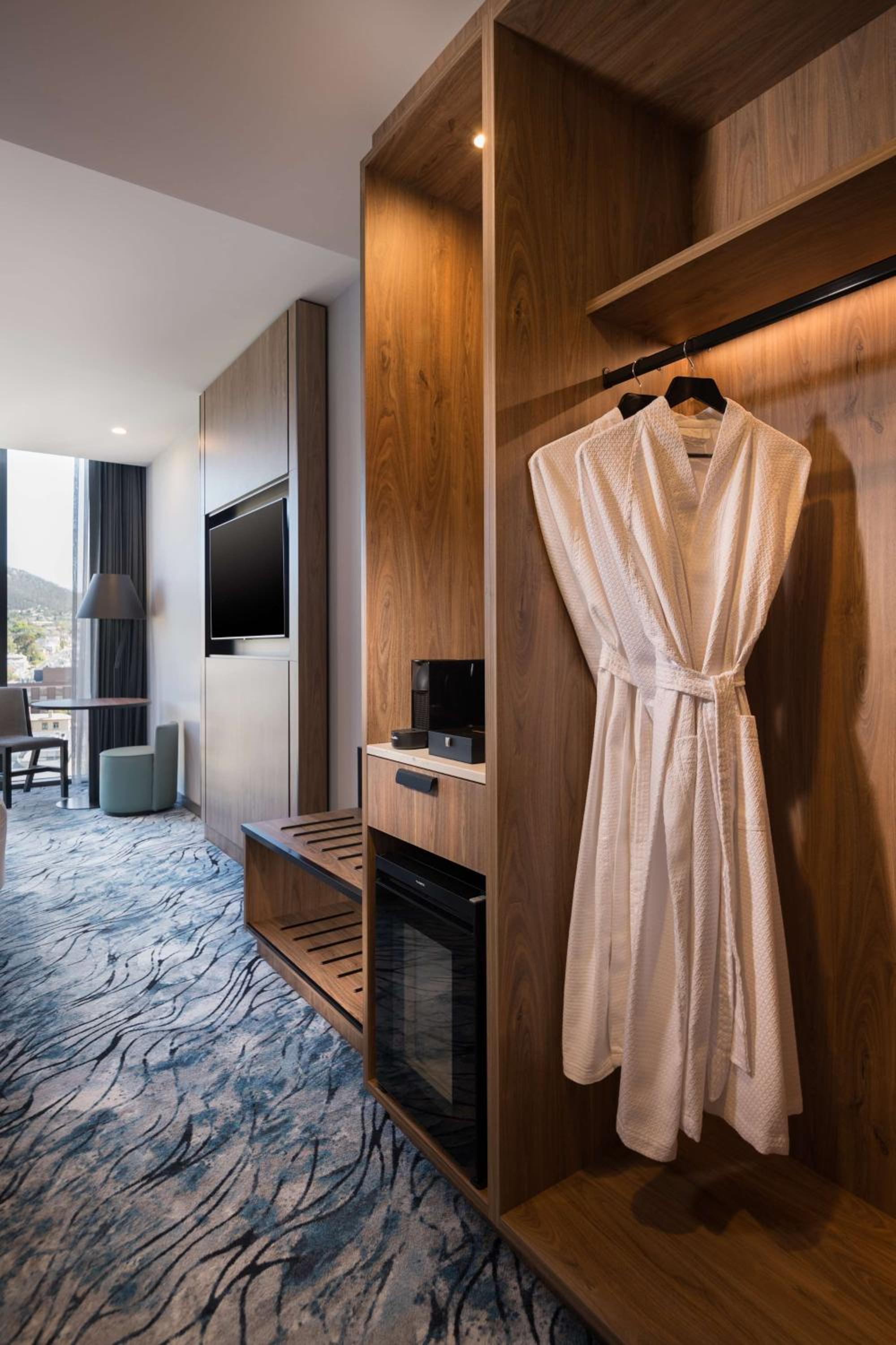 King Room - Mobility Accessible