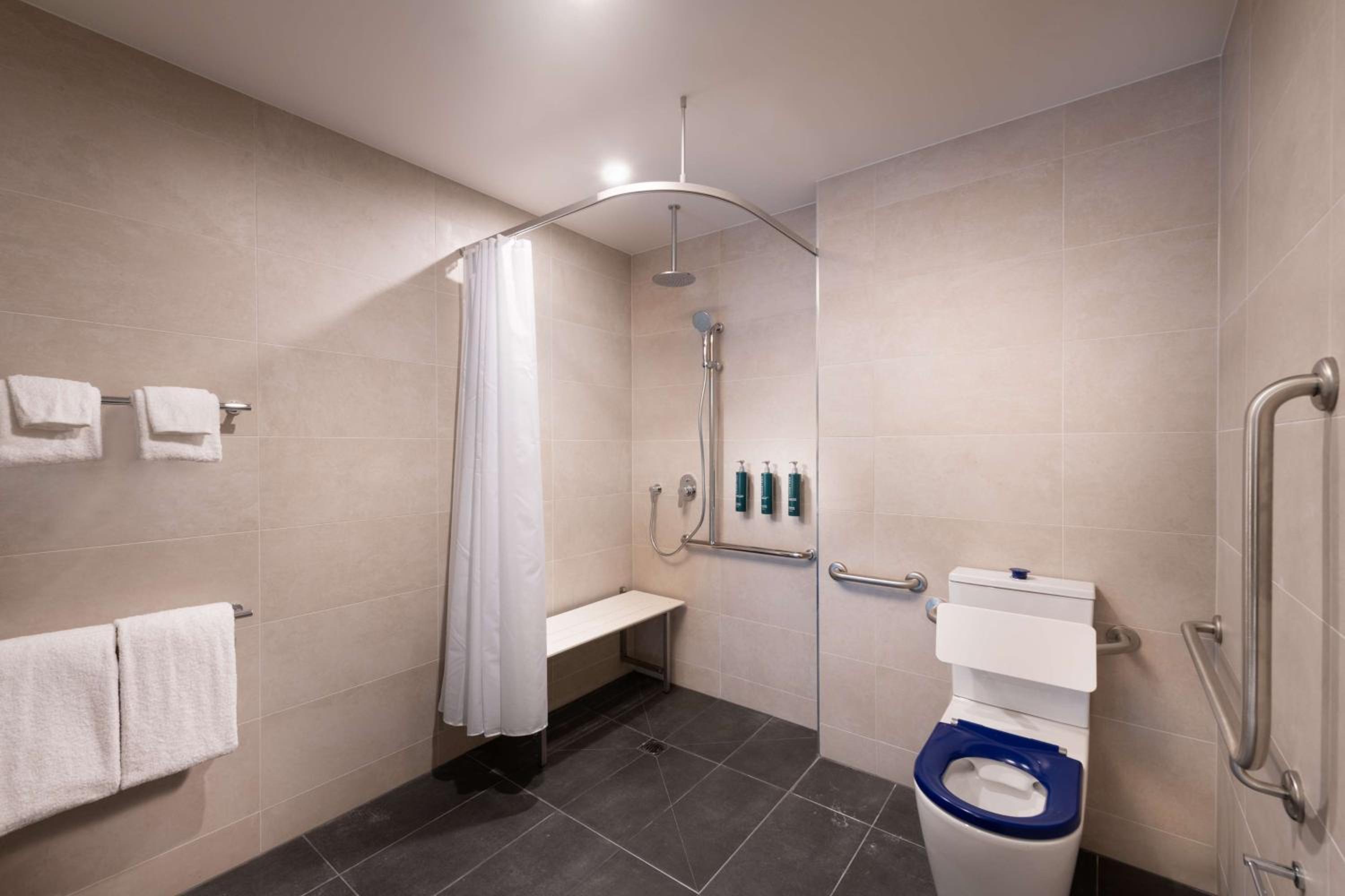 King Room - Mobility Accessible