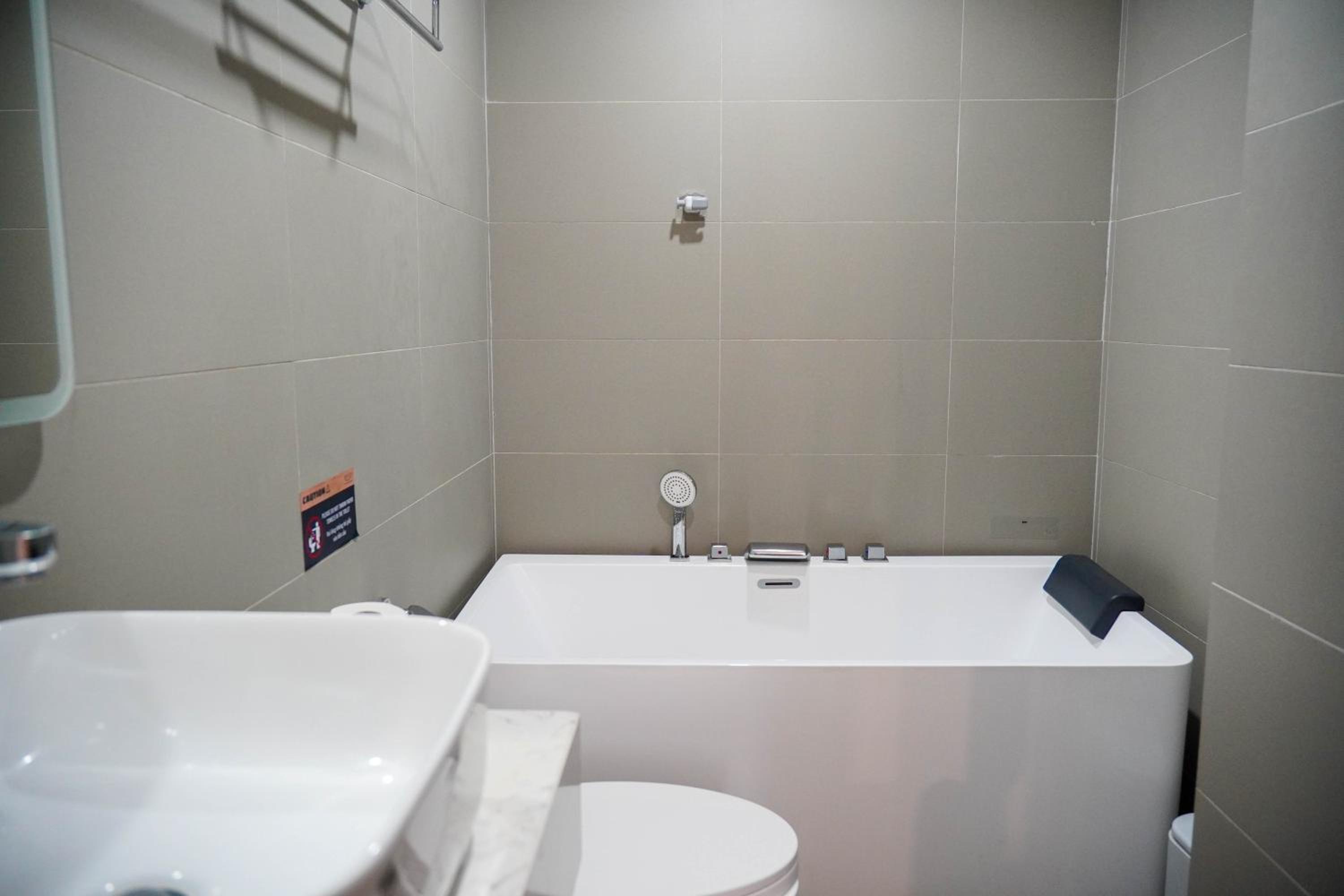 Two-Bedroom Apartment - Photo 7