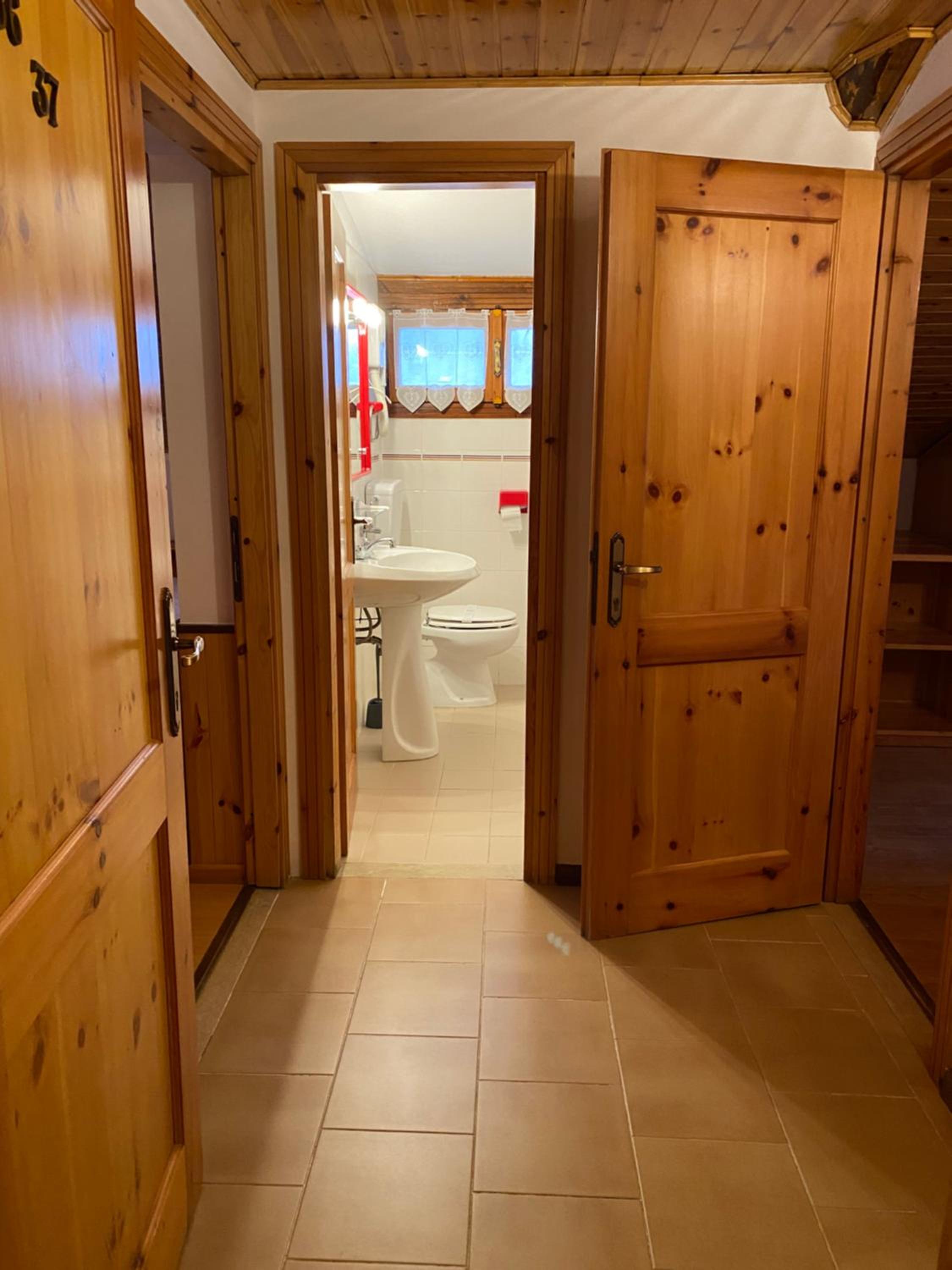 Two Connecting Double Rooms photo 3