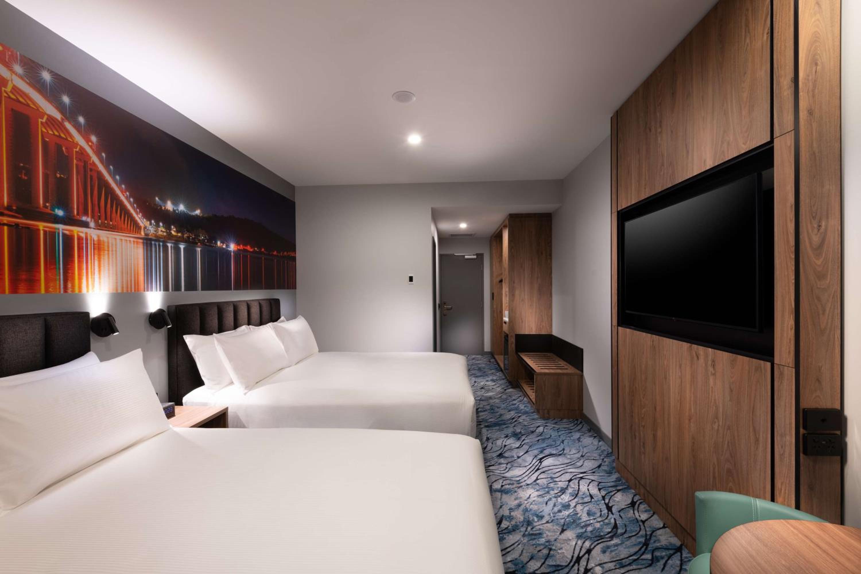 Deluxe Queen Room with Two Queen Beds