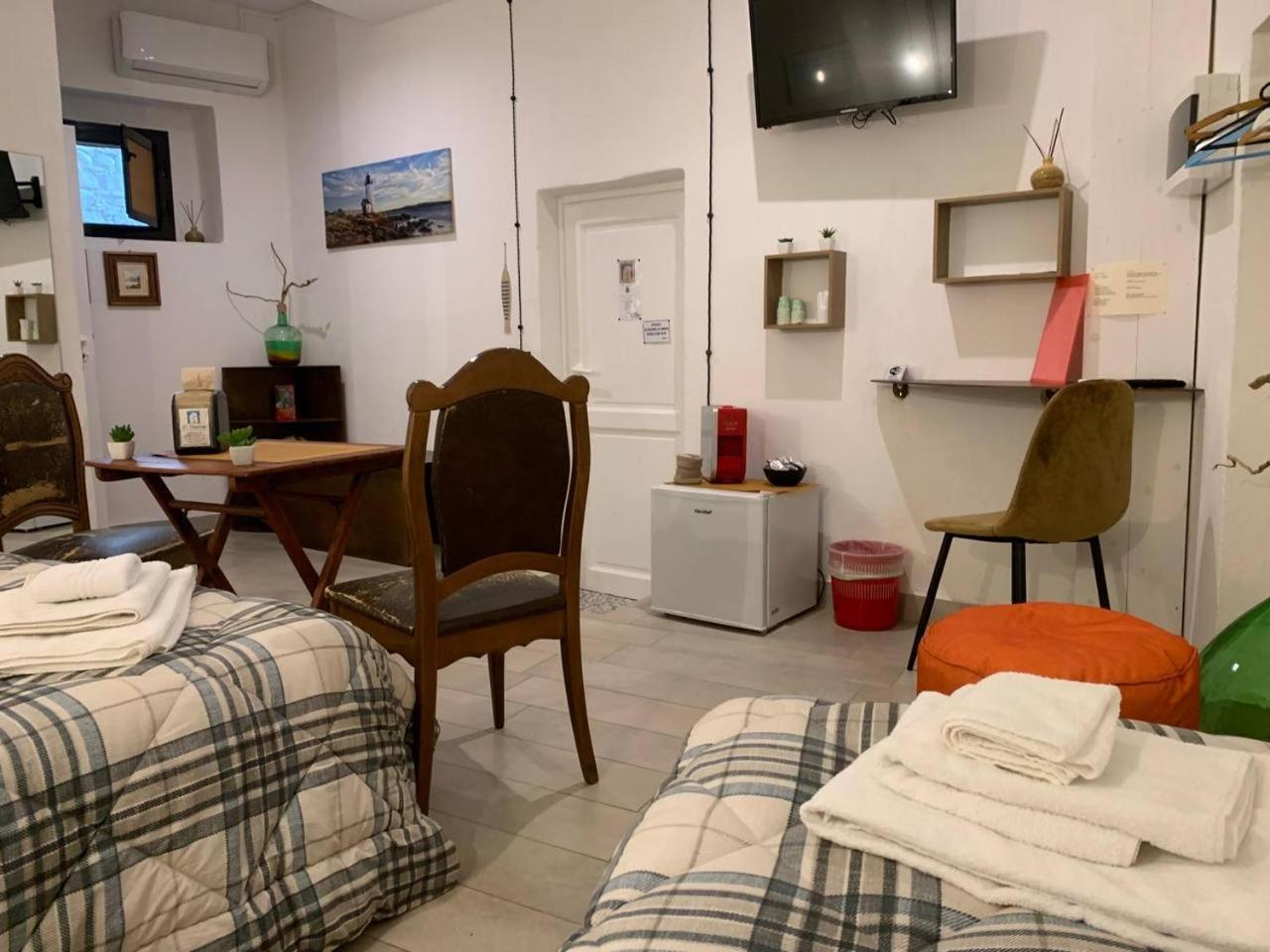 Comfort Triple Room
