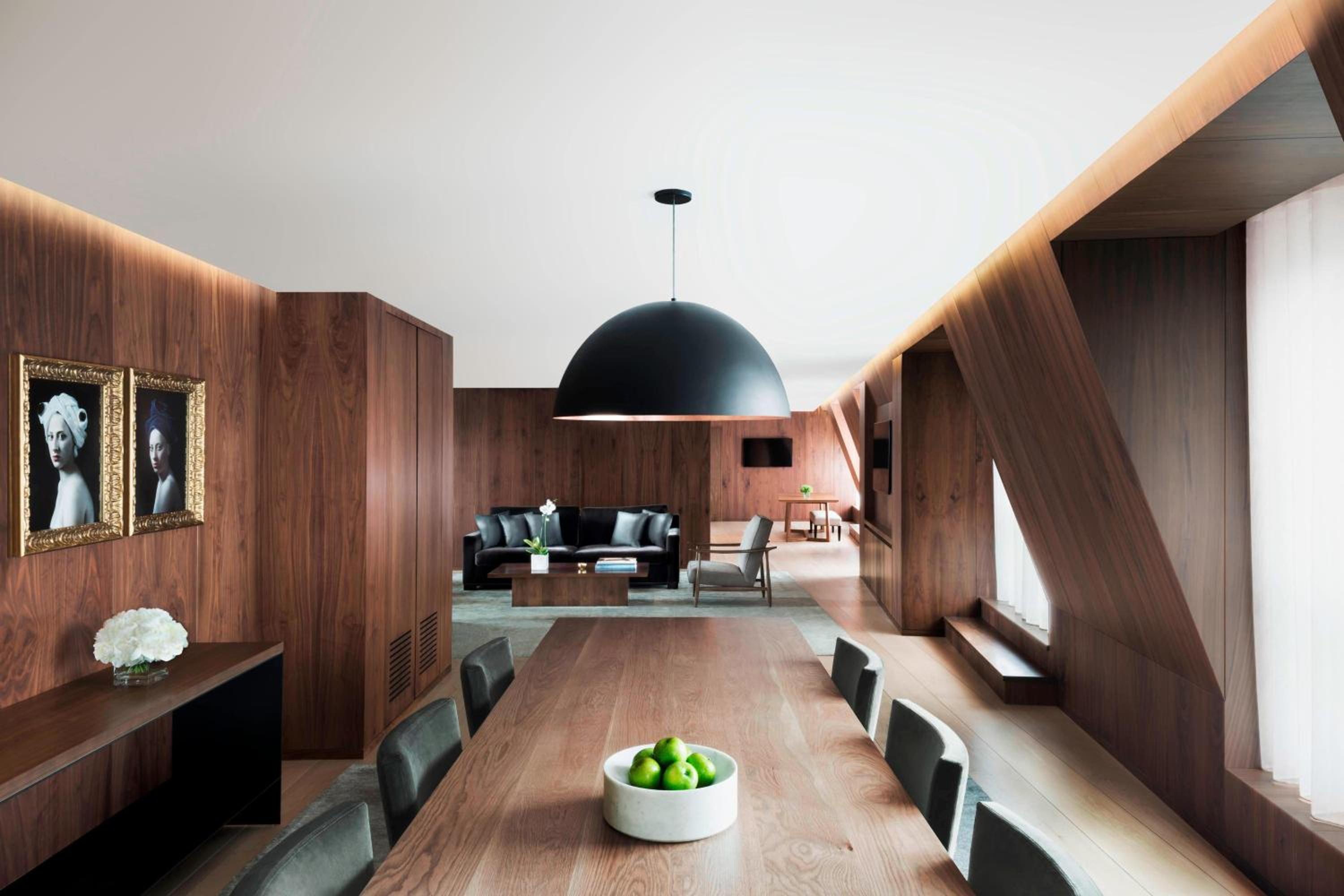 One-Bedroom Penthouse King Suite with City view, The London EDITION