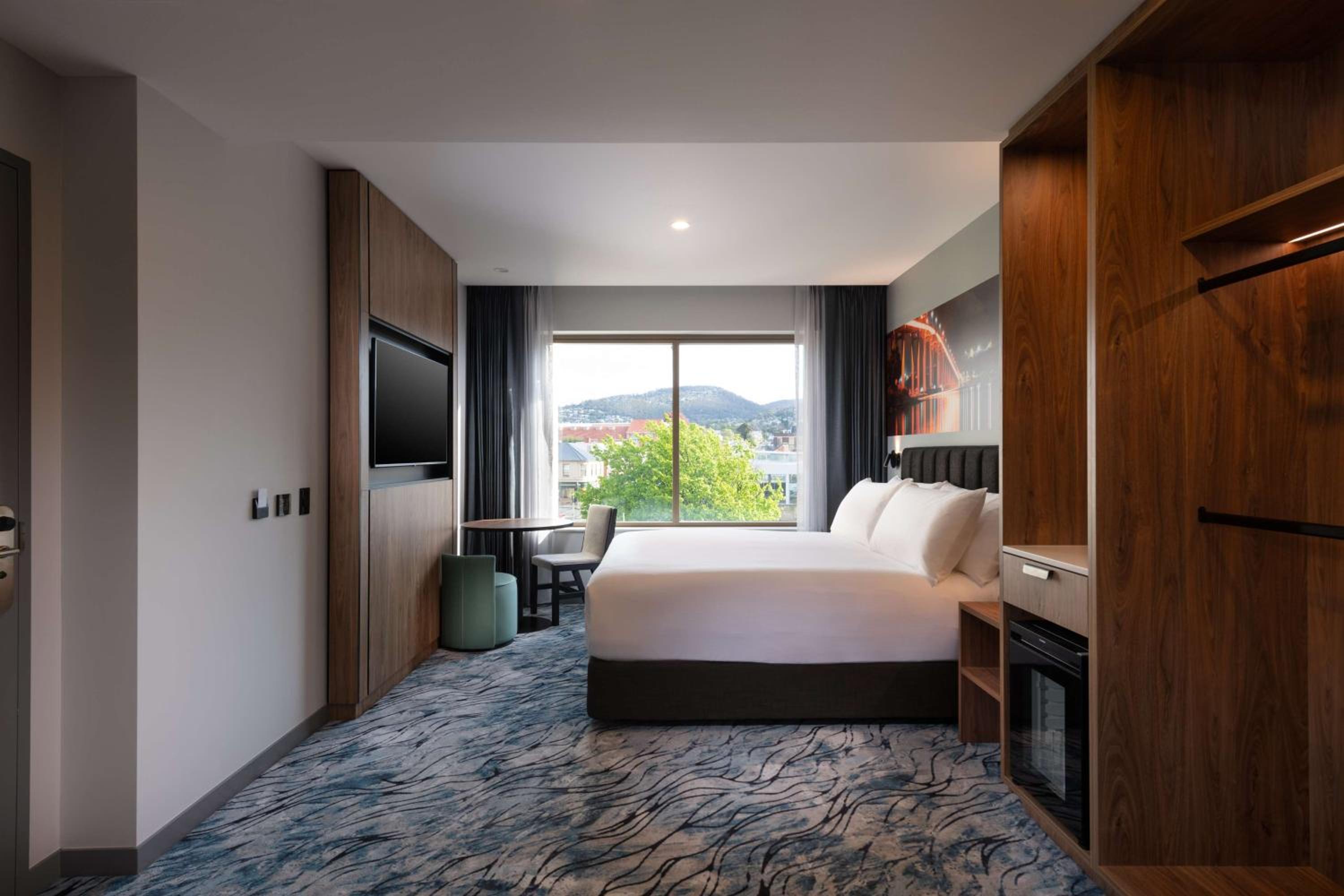 King Room - Mobility Accessible