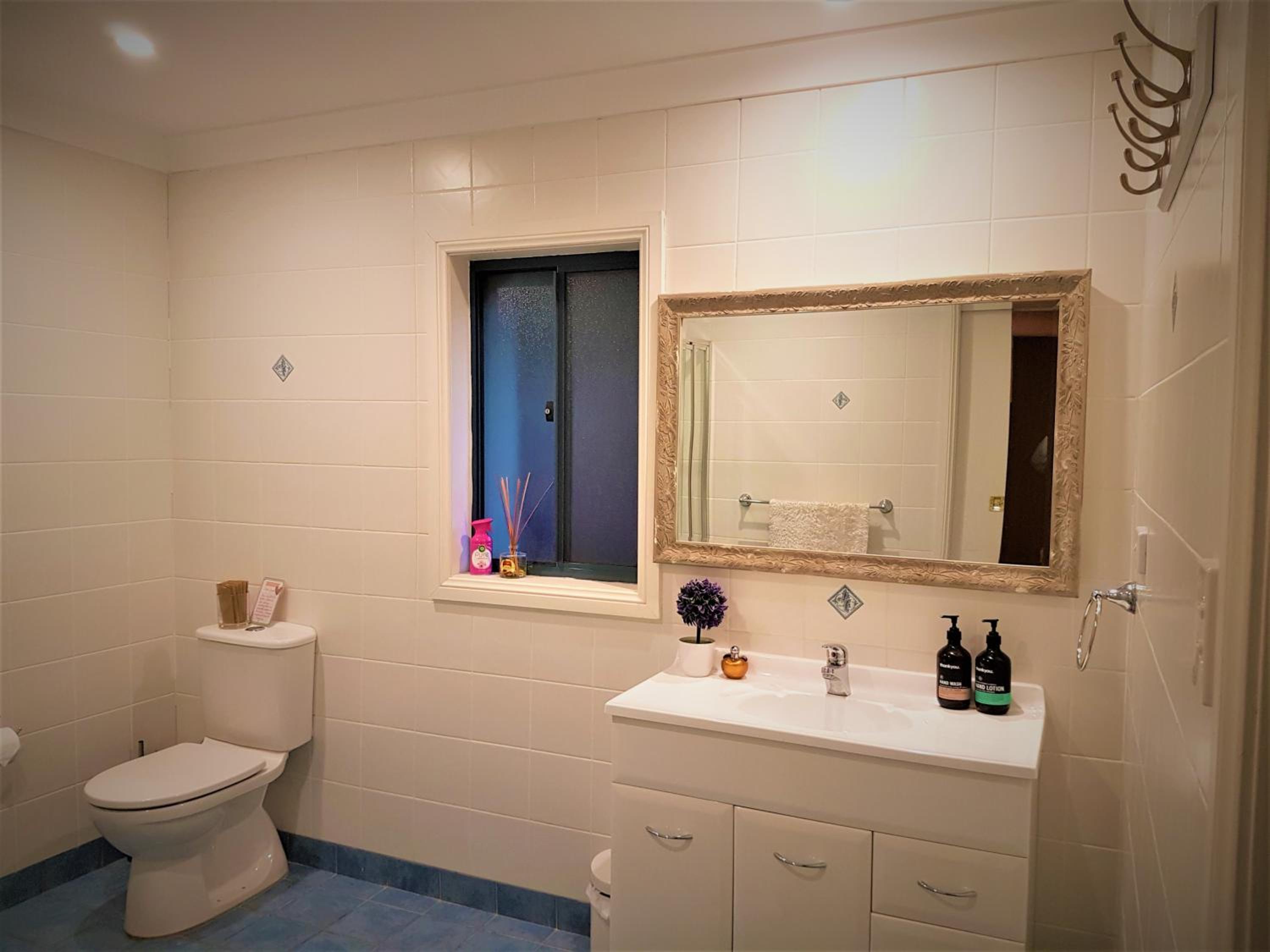 Two-Bedroom House photo 2