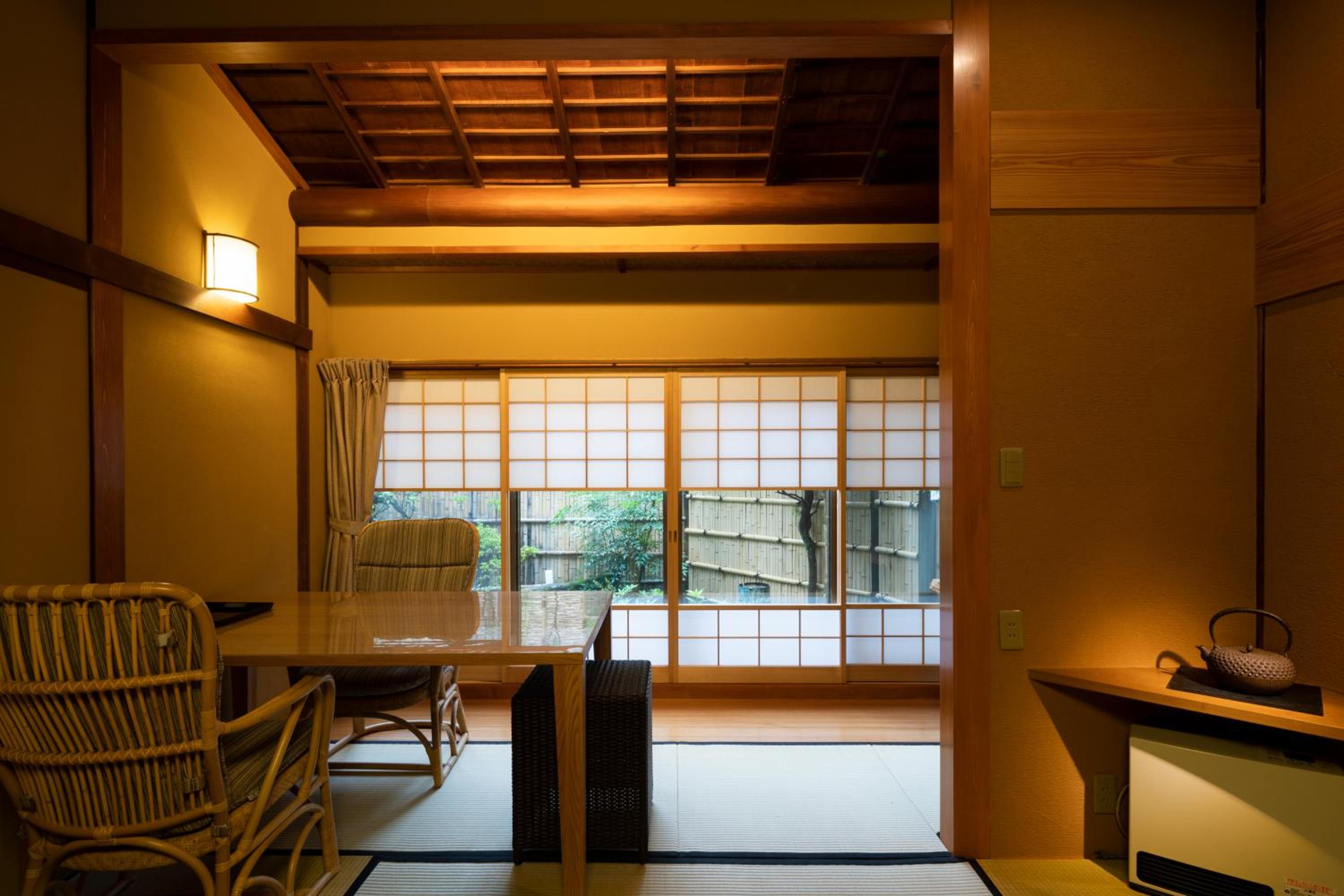 Twin Room with Tatami Floor with Shared Bathroom