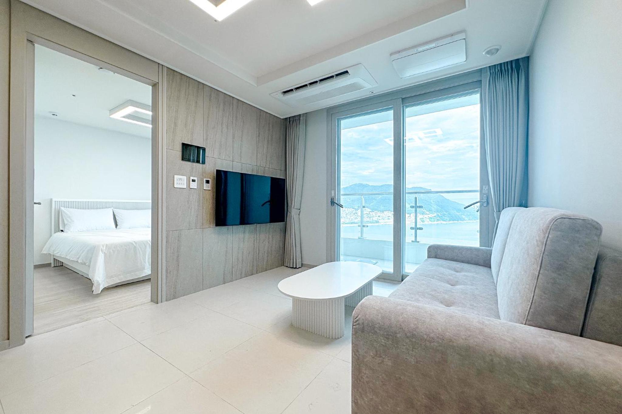 Double Room - Photo 5
