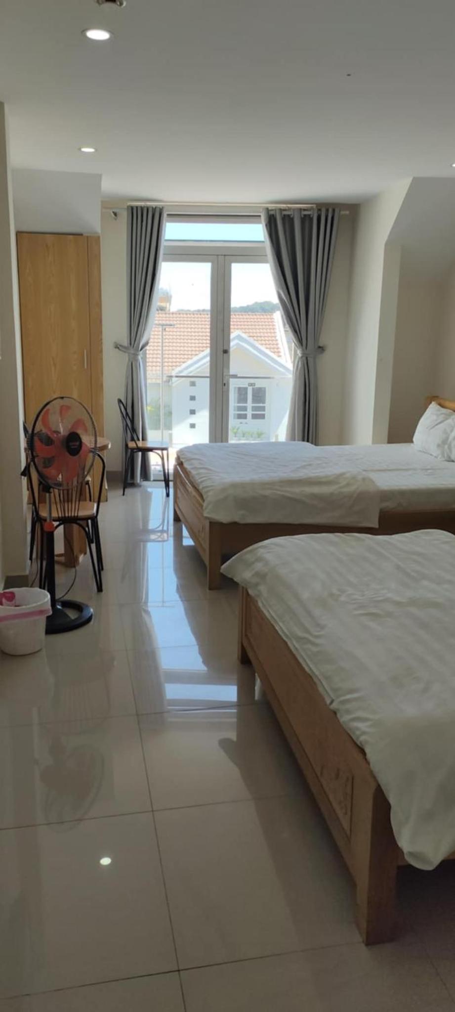 King Room With Balcony