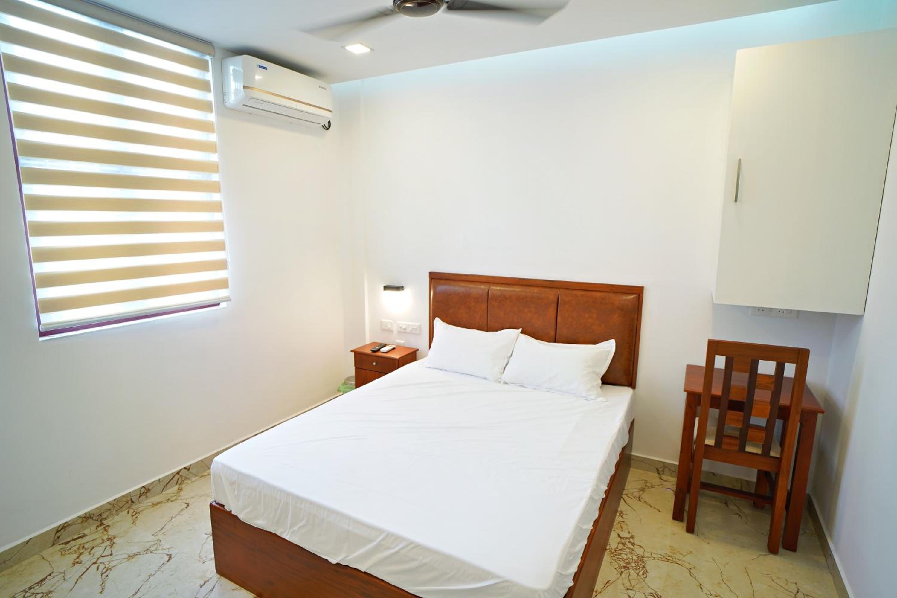 Deluxe Double Room photo 3