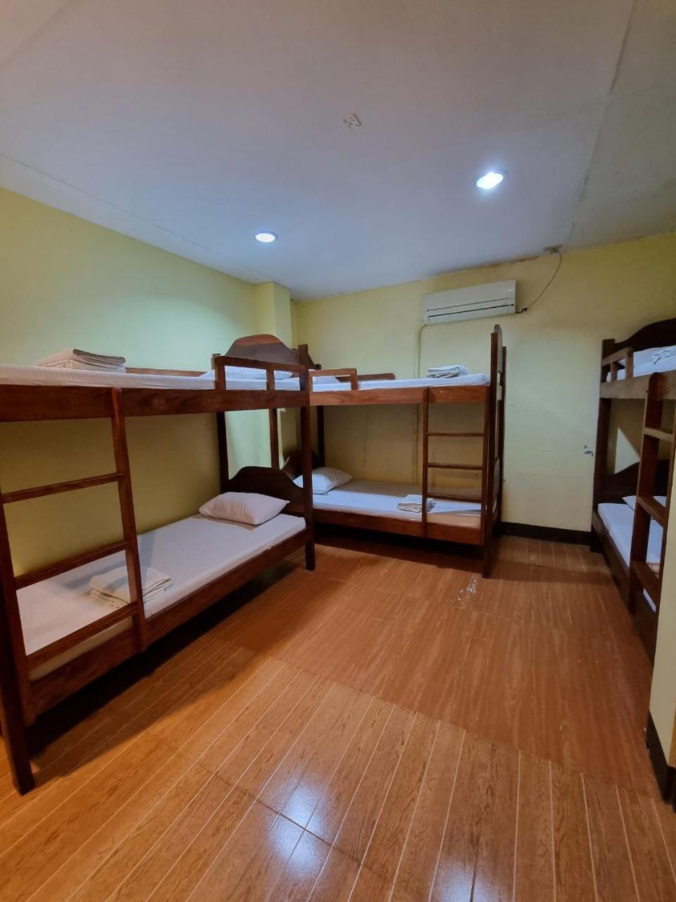4-Bed Mixed Dormitory Room photo 1