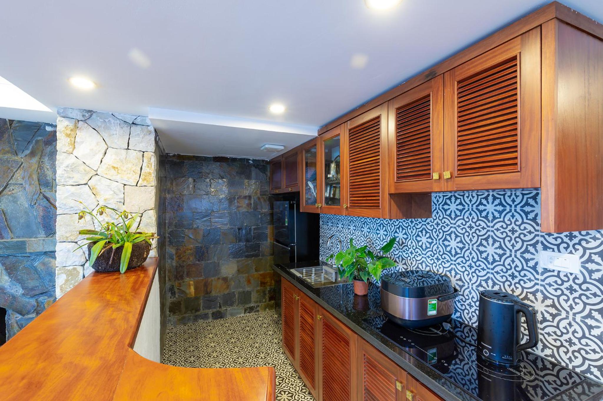 One-Bedroom Apartment - Photo 4