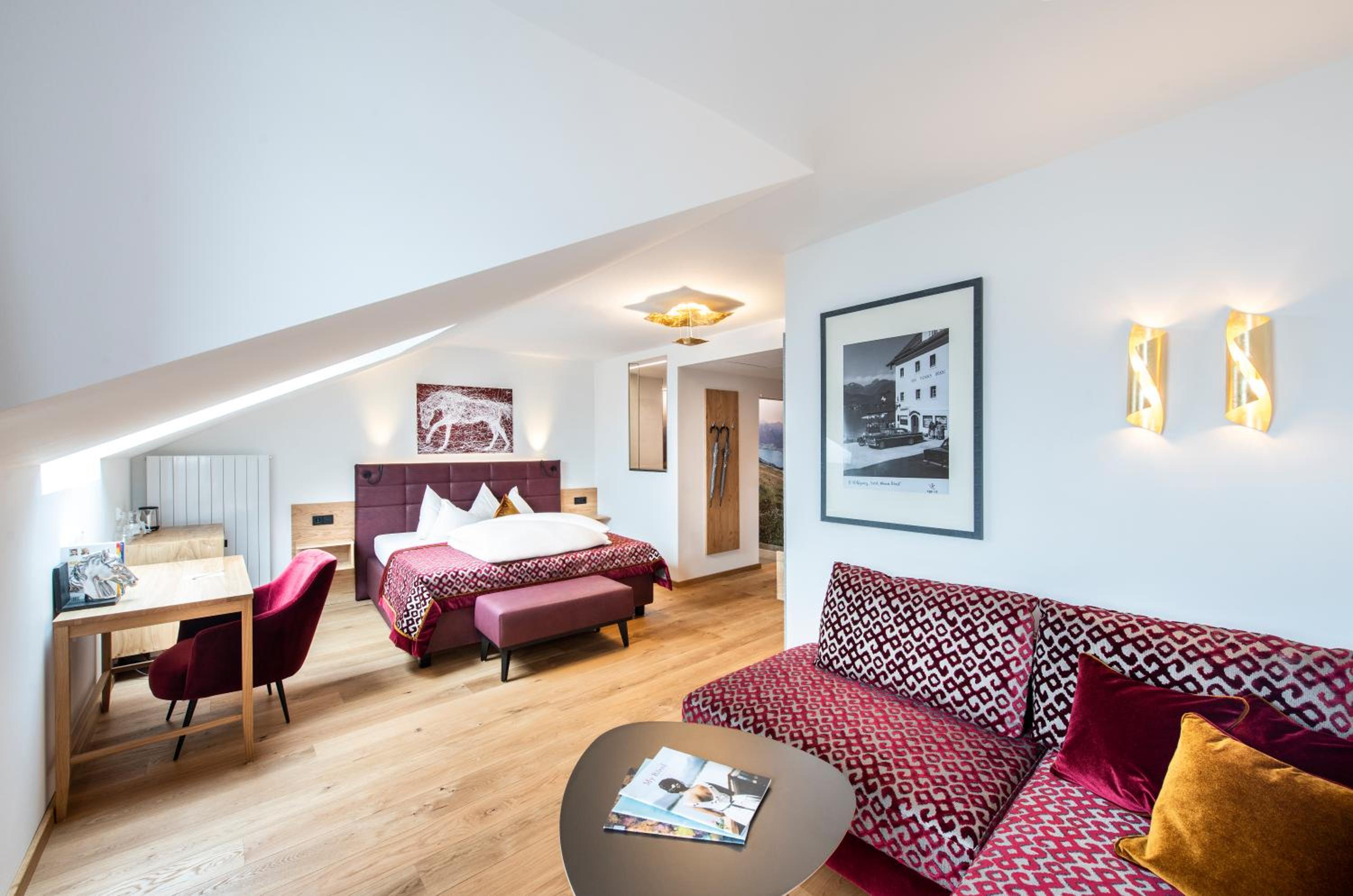 Double Room with Balcony and Lake View