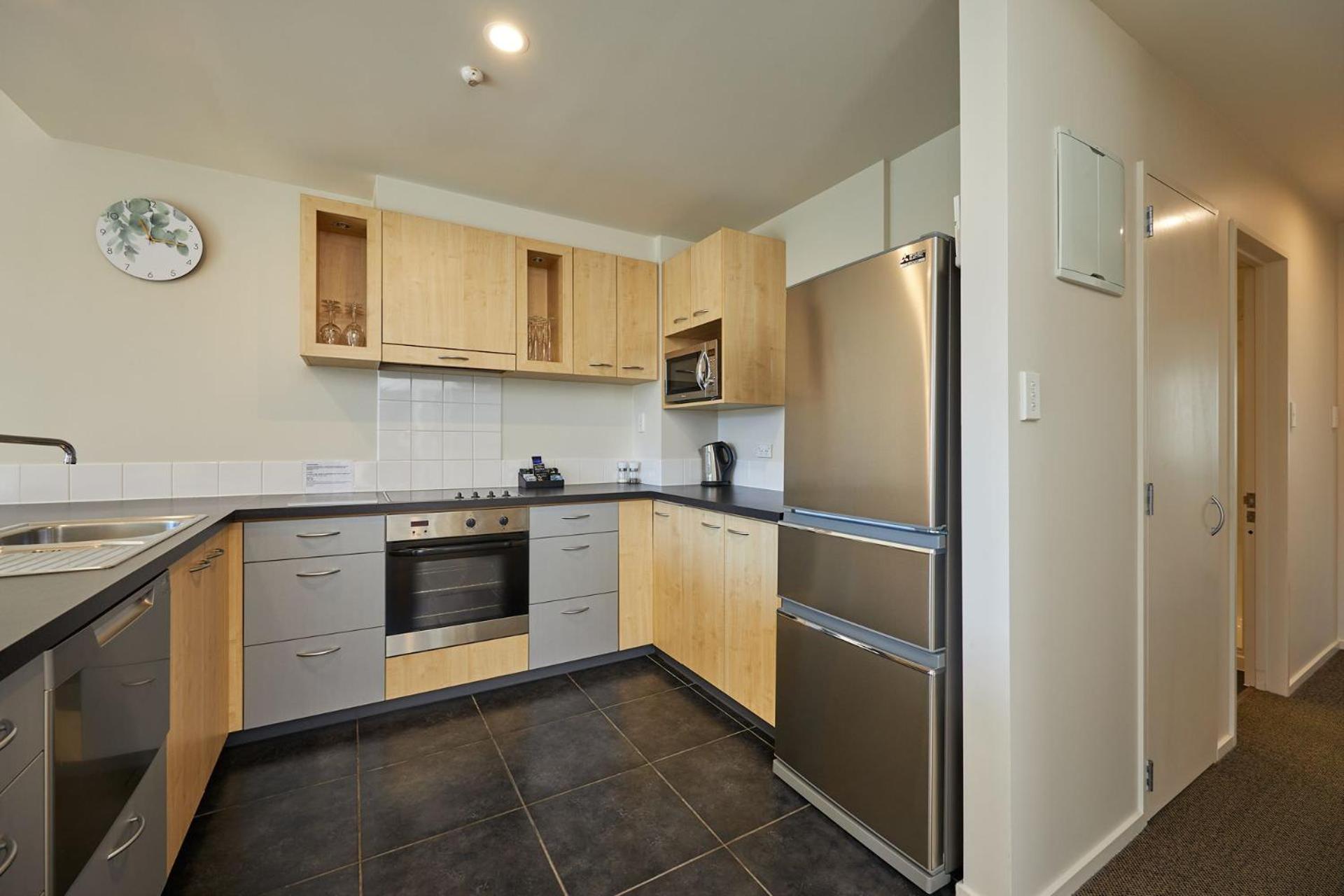 Deluxe One Bedroom Apartment with Lift Access