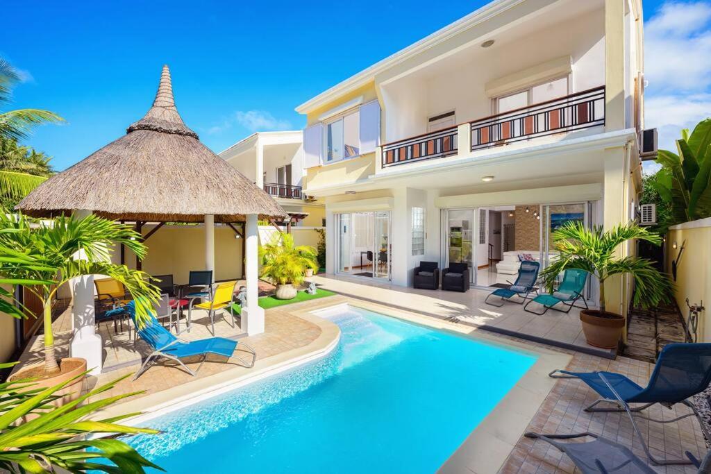 Villa photo 1