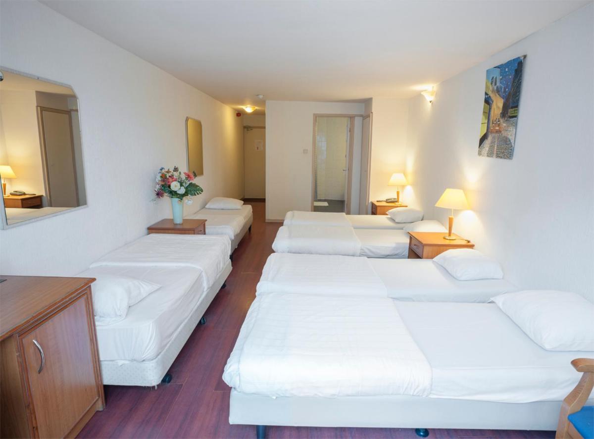 Six-Person Room