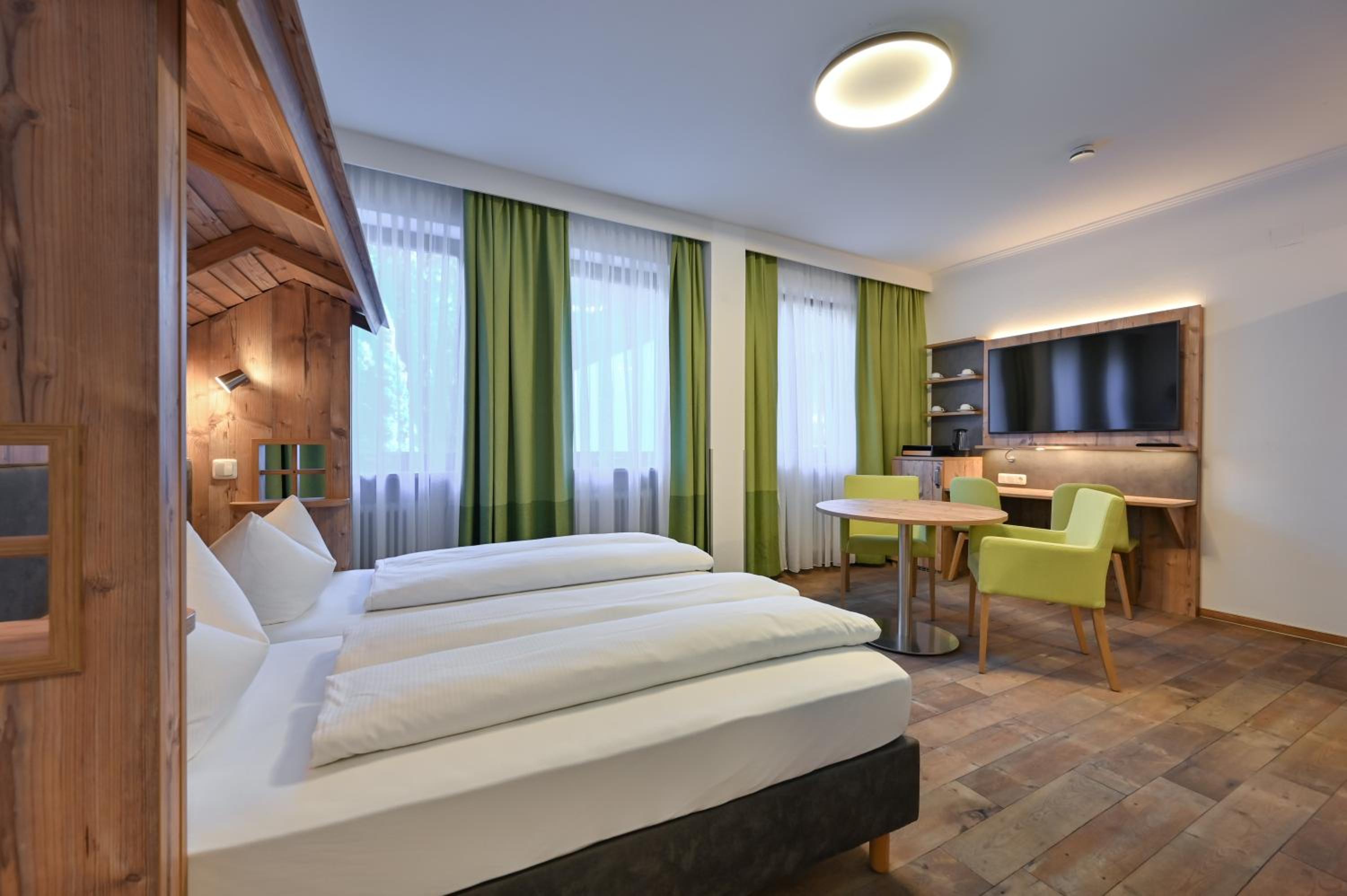 Standard Triple Room - Photo 2
