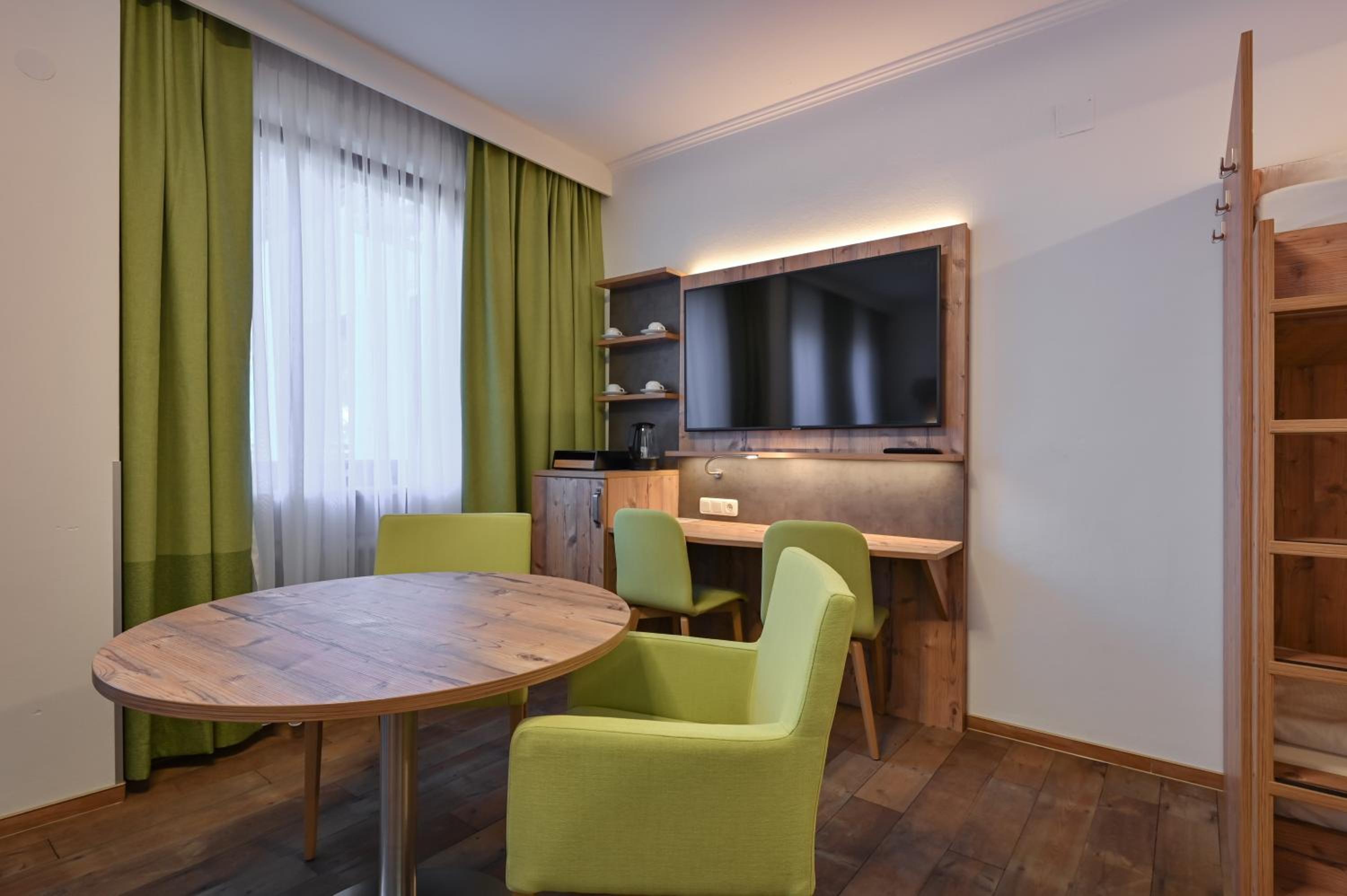 Standard Triple Room - Photo 5