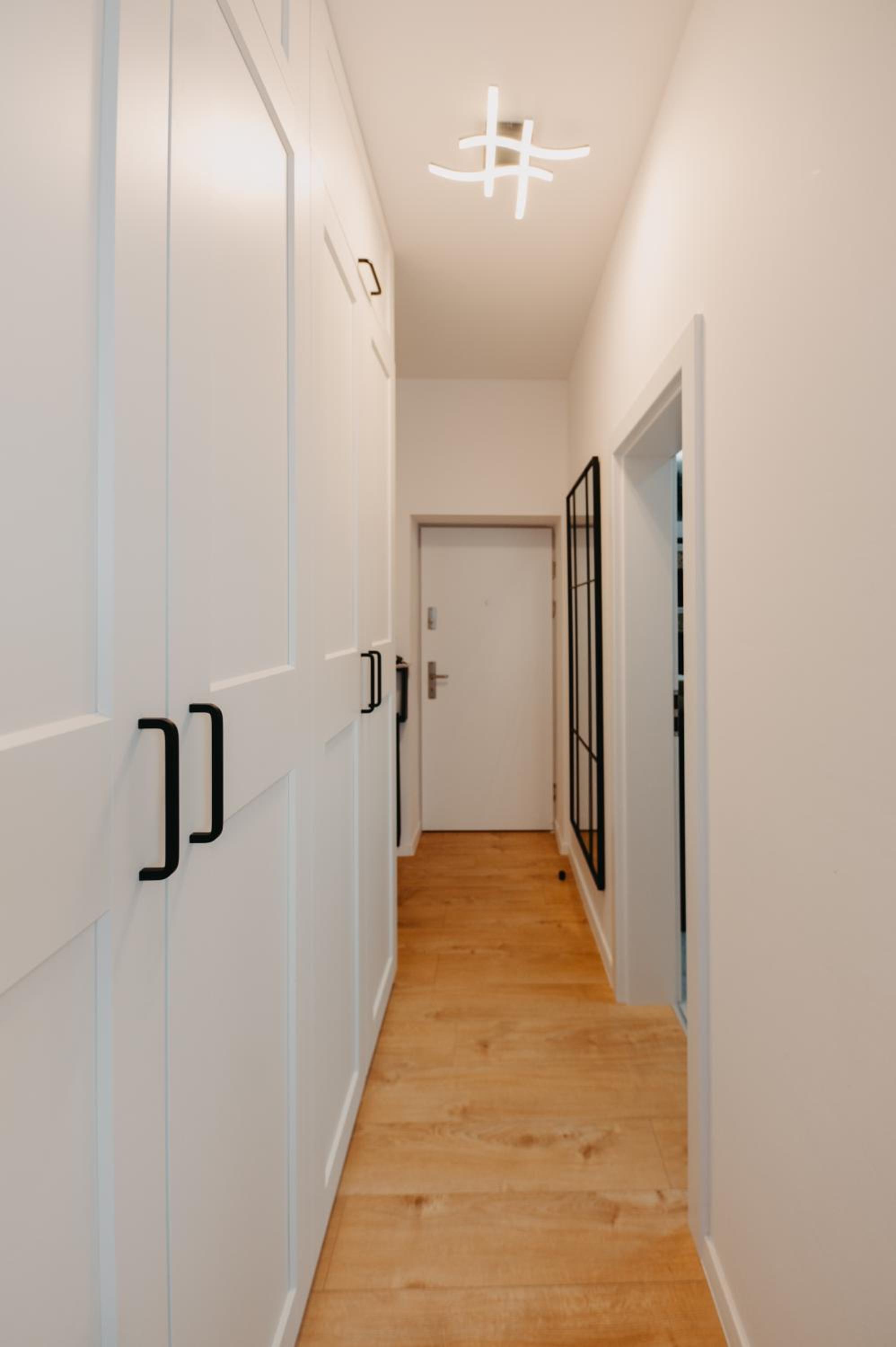 Apartment with View and Balcony photo 2