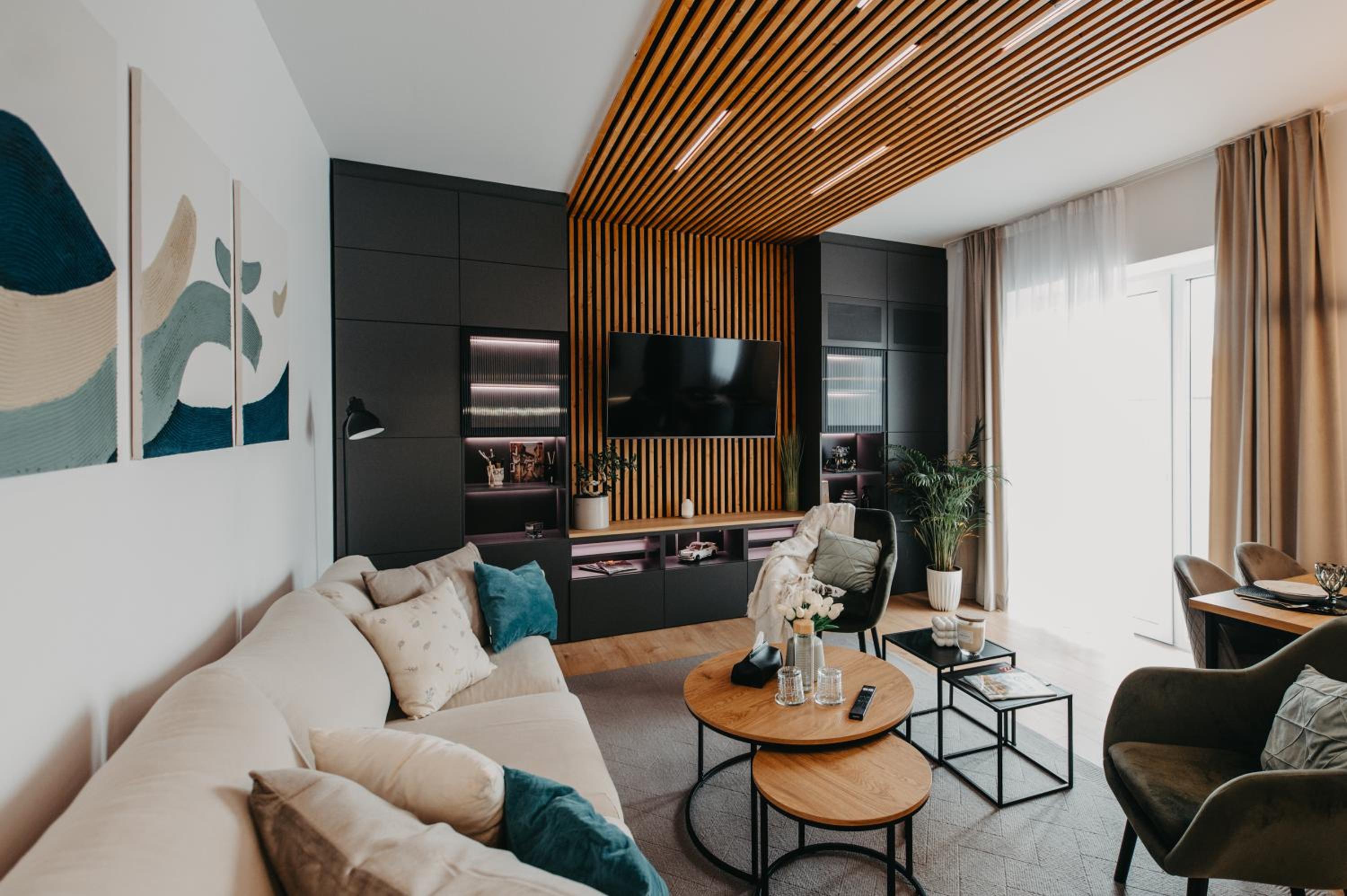 Apartment with View and Balcony photo 1