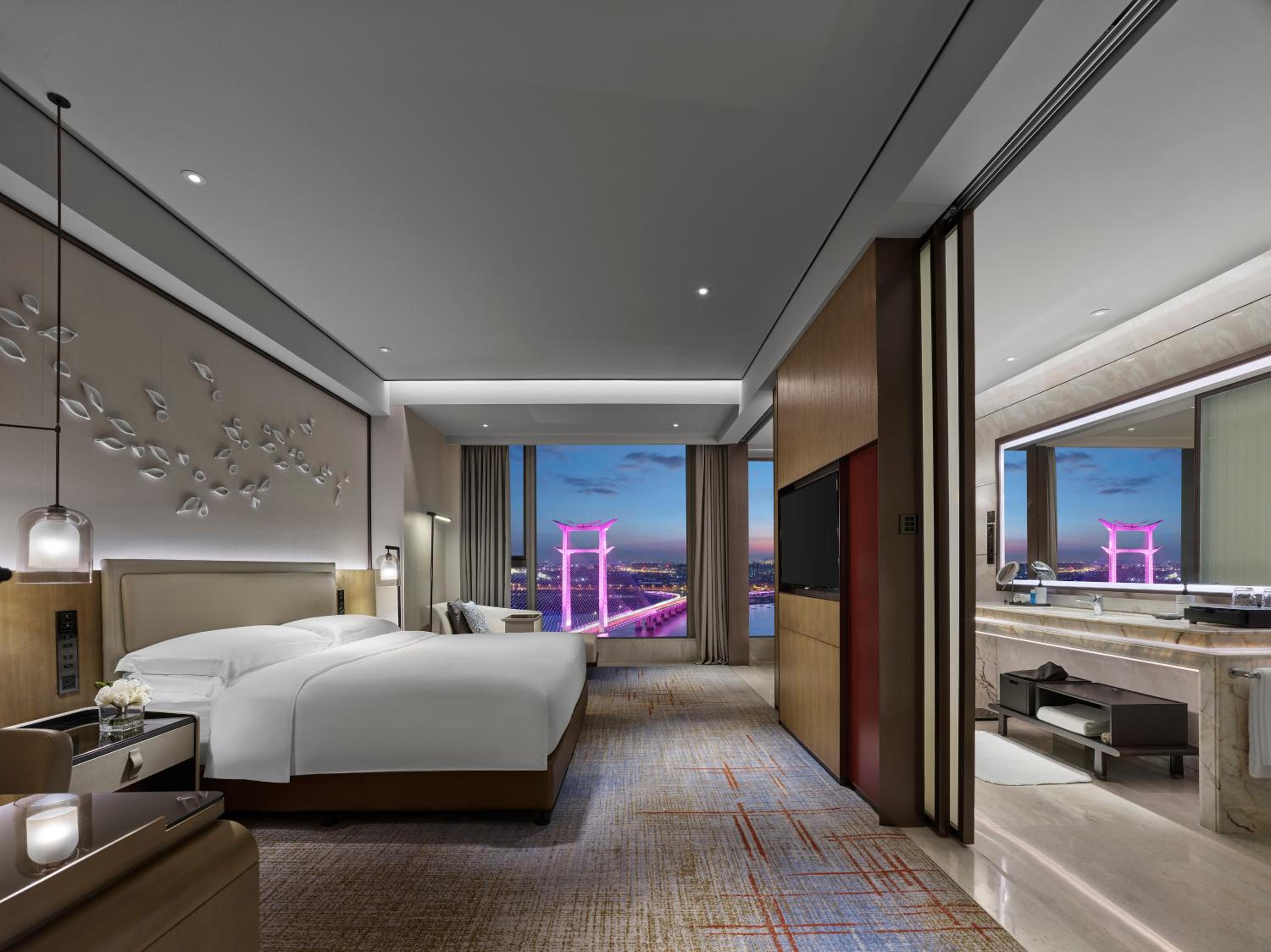 1 King Premium Jinjiang Bridge River View
