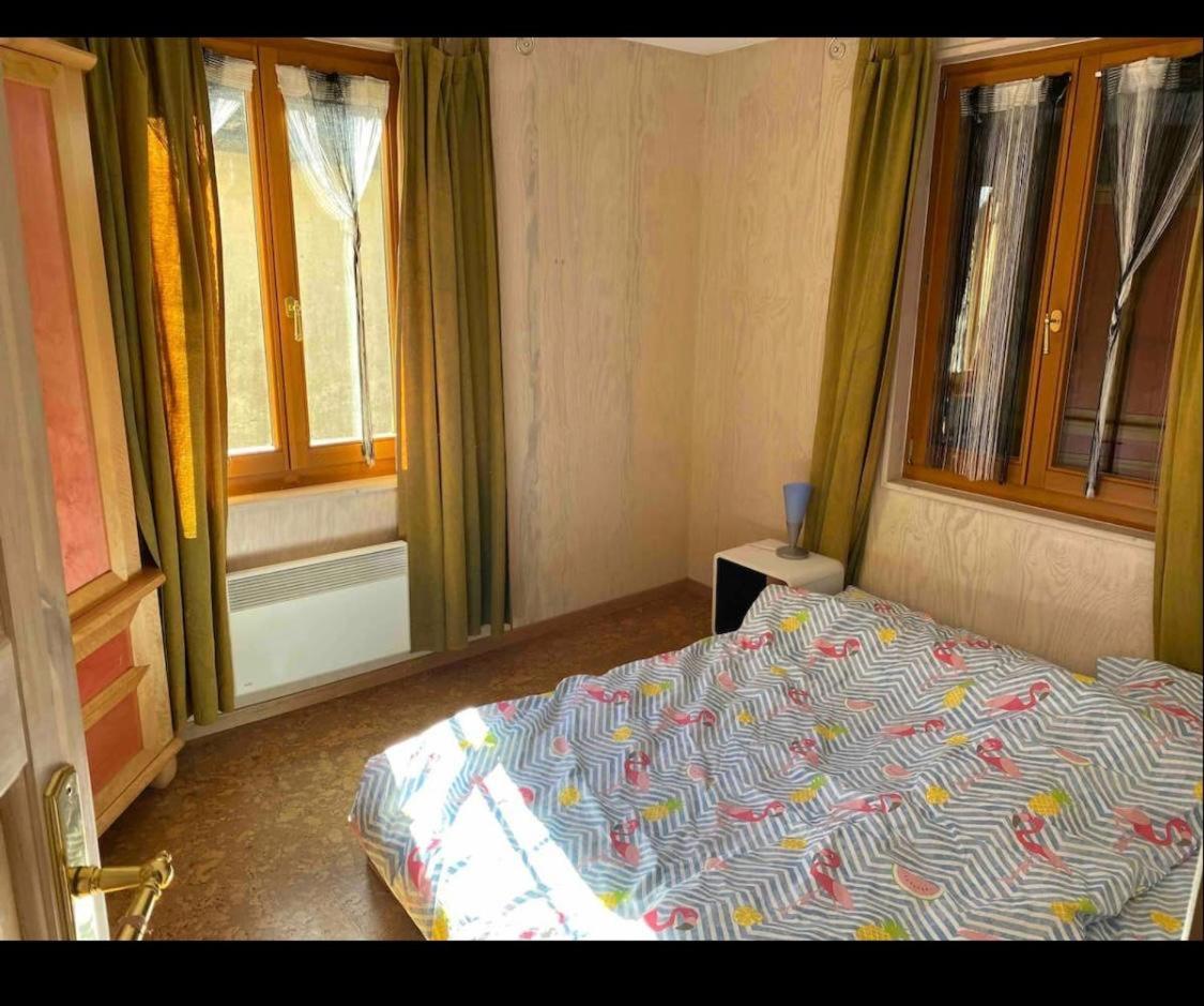Two-Bedroom House photo 1