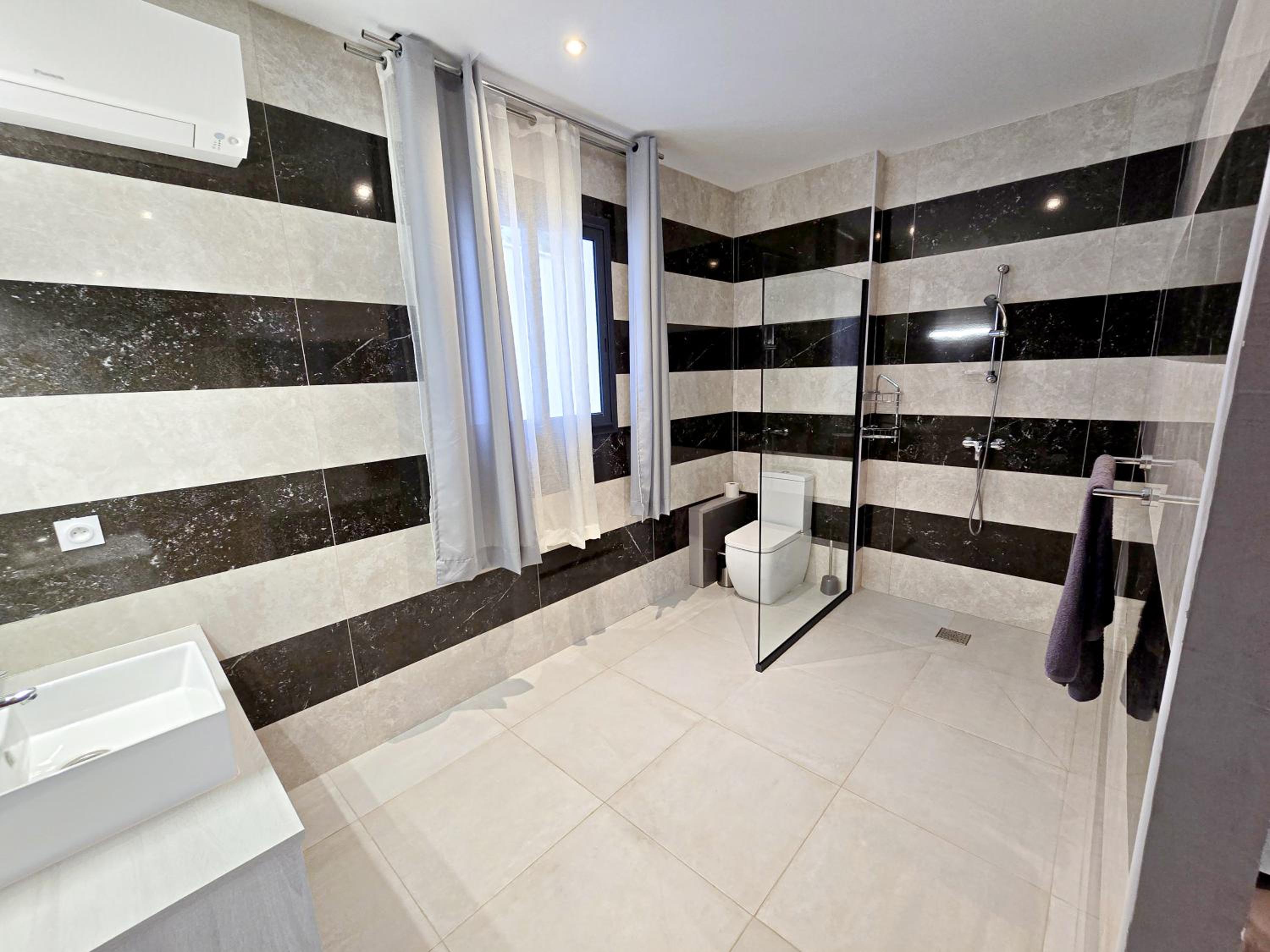 Deluxe Double Room With Sea View photo 2