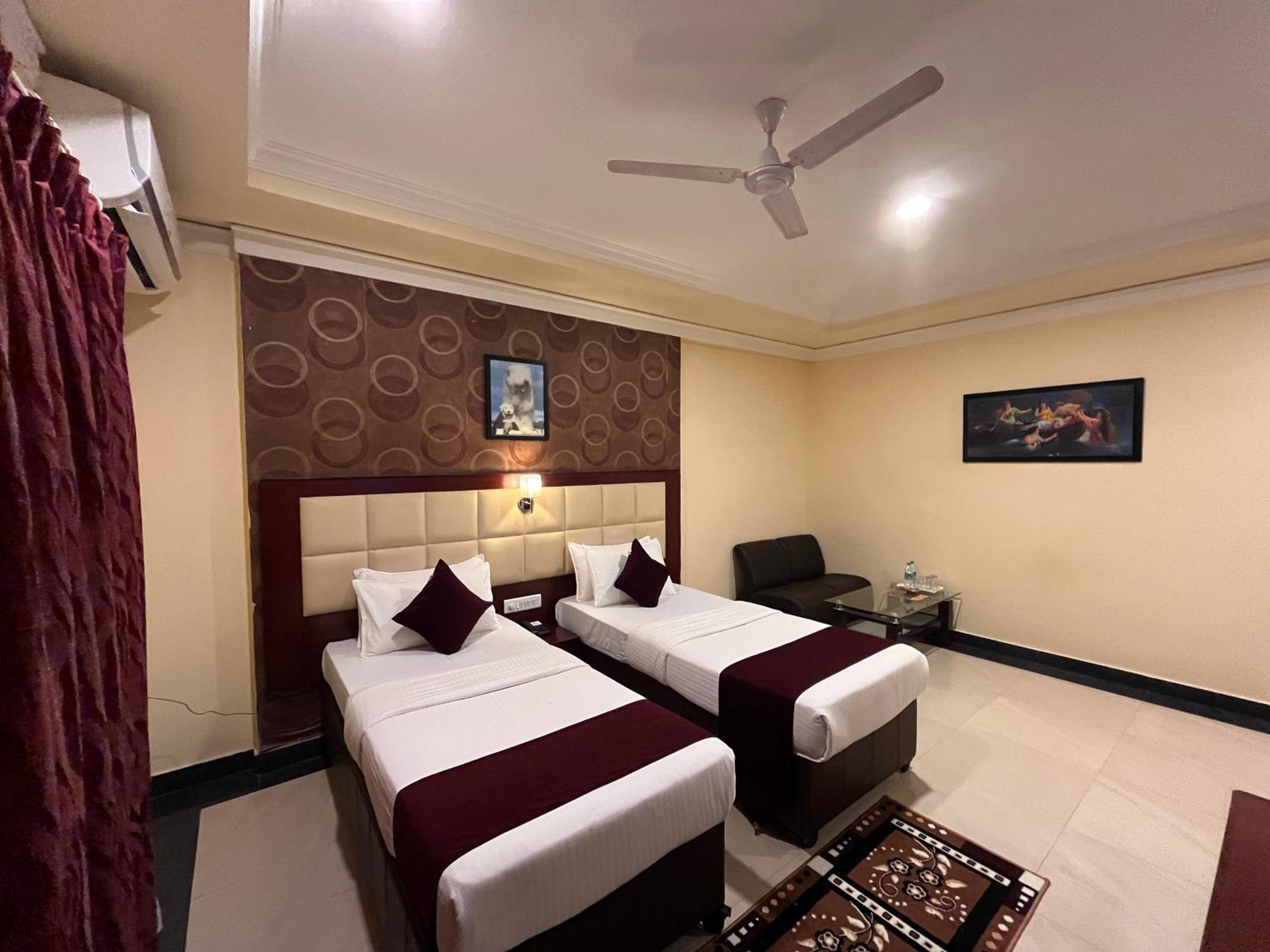 Deluxe Twin Room