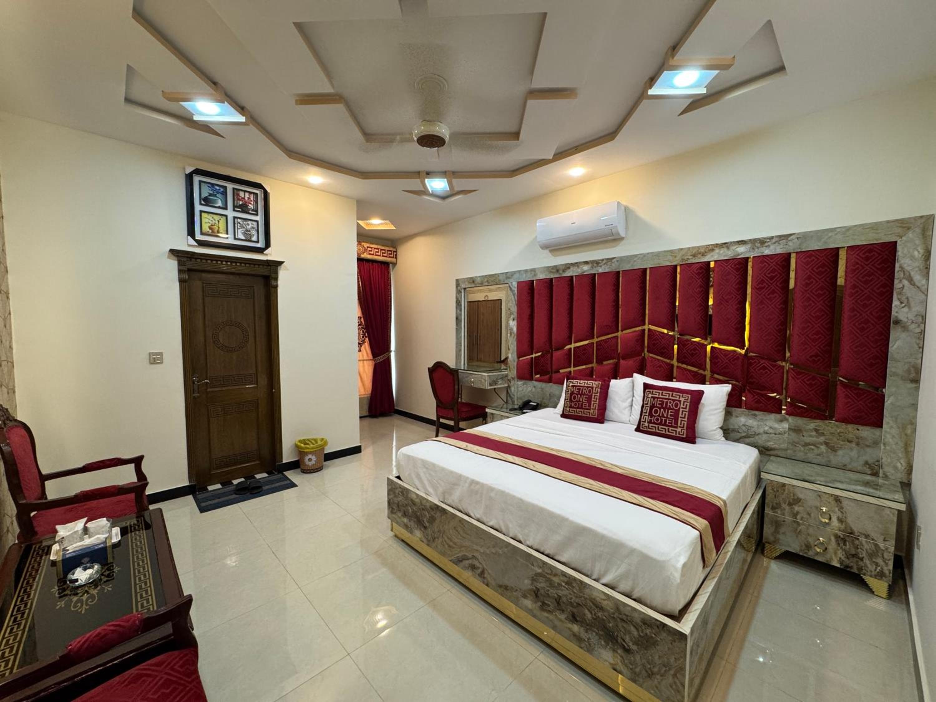 Deluxe Single Room photo 3