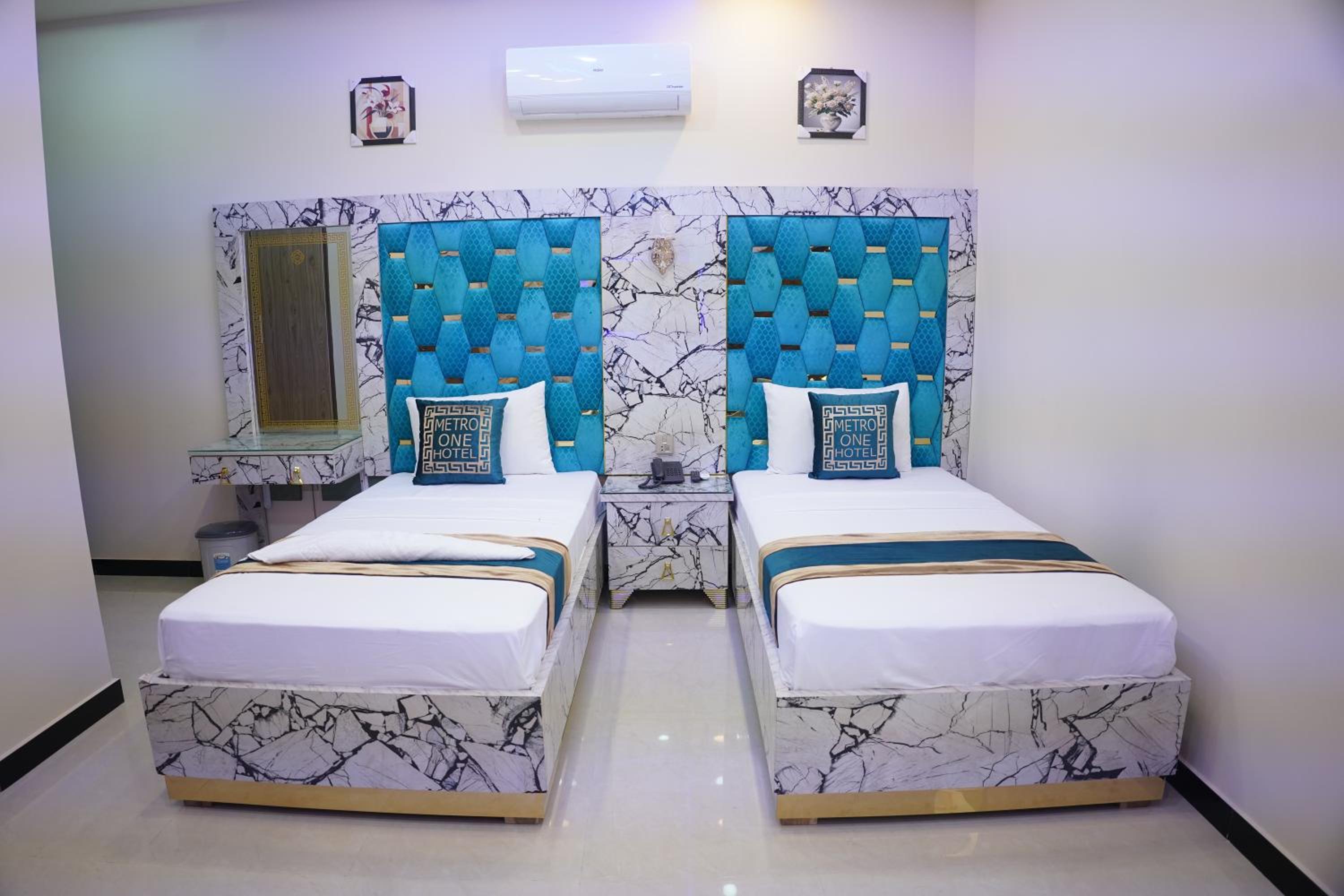 Standard Twin Room photo 3