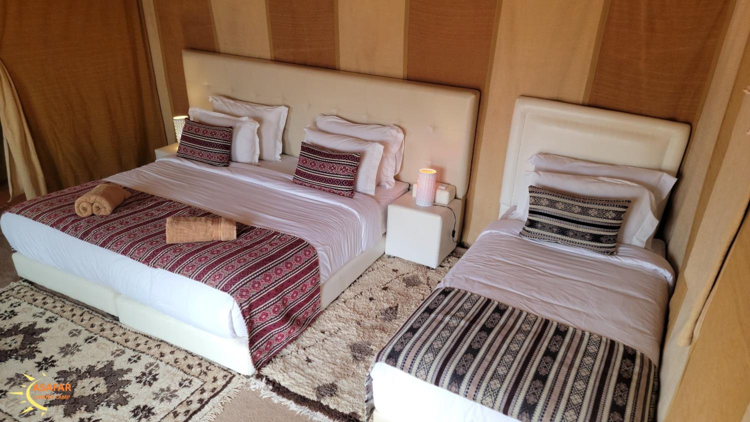 Deluxe Twin Room photo 3