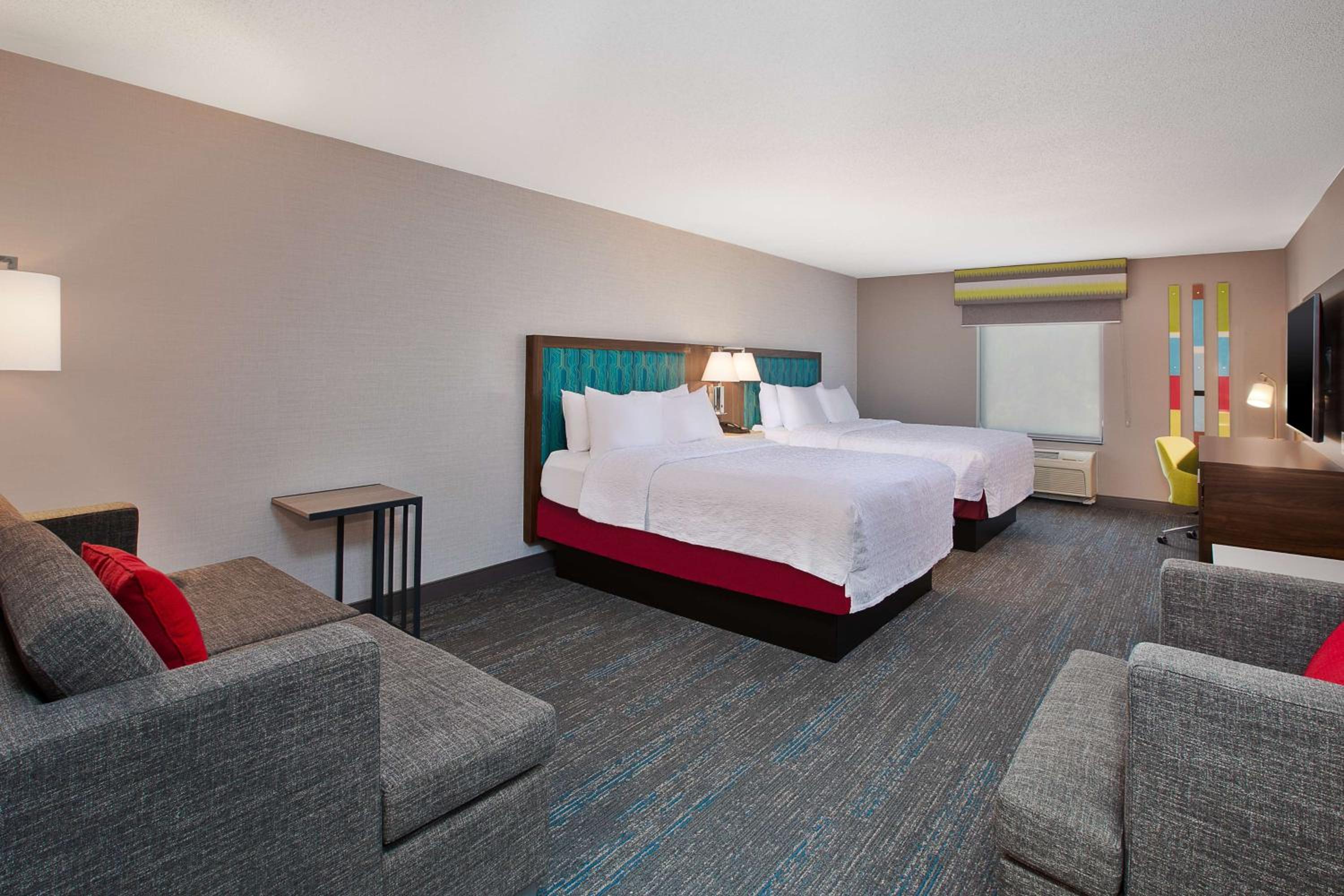 Queen Room with Two Queen Beds - Photo 1