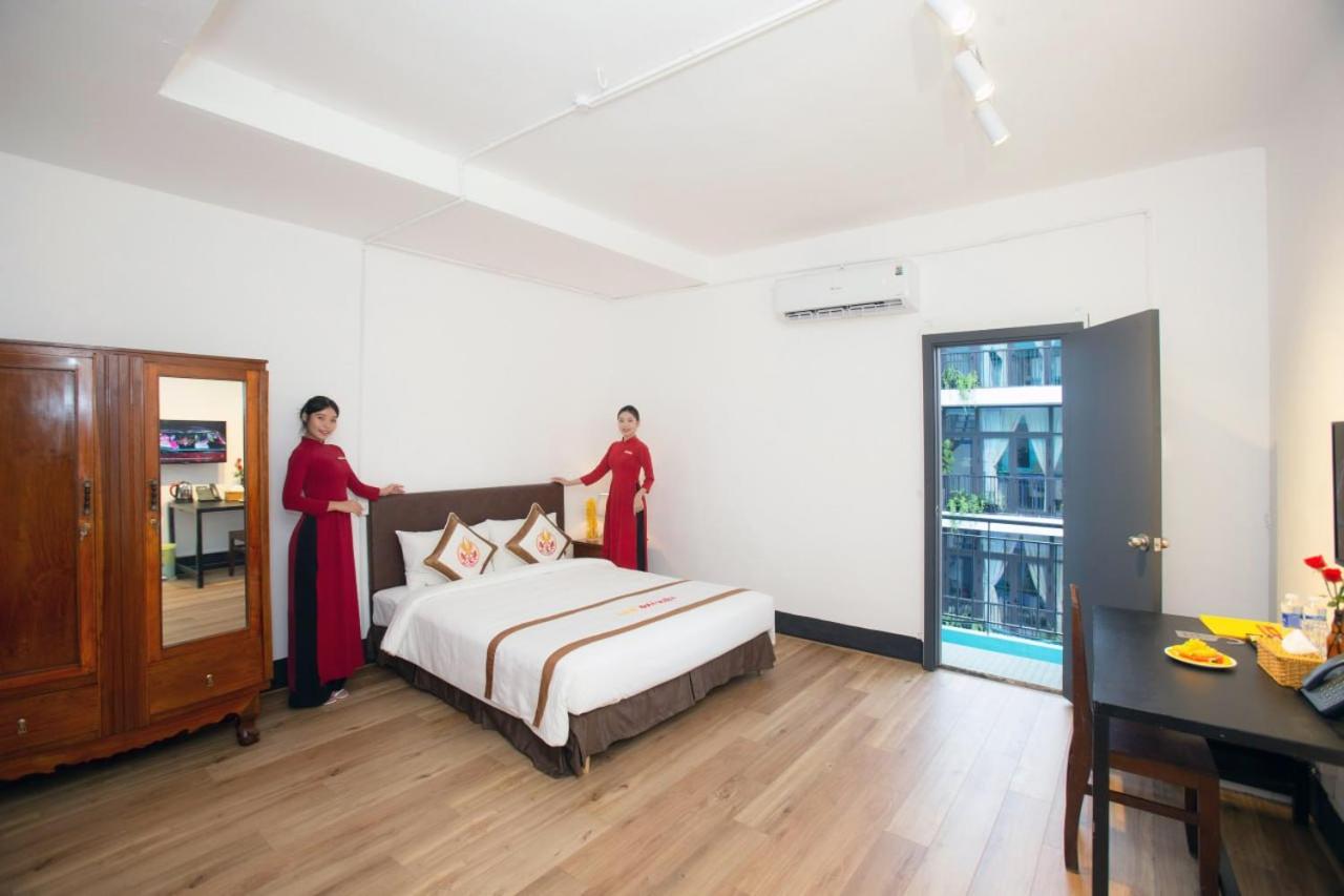 Suite with Balcony