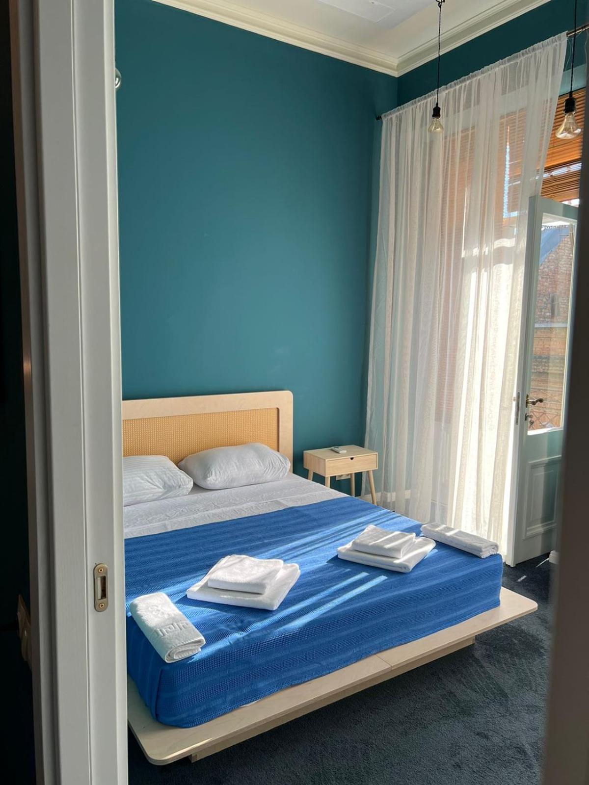 Deluxe Double Room with Balcony - Photo 2